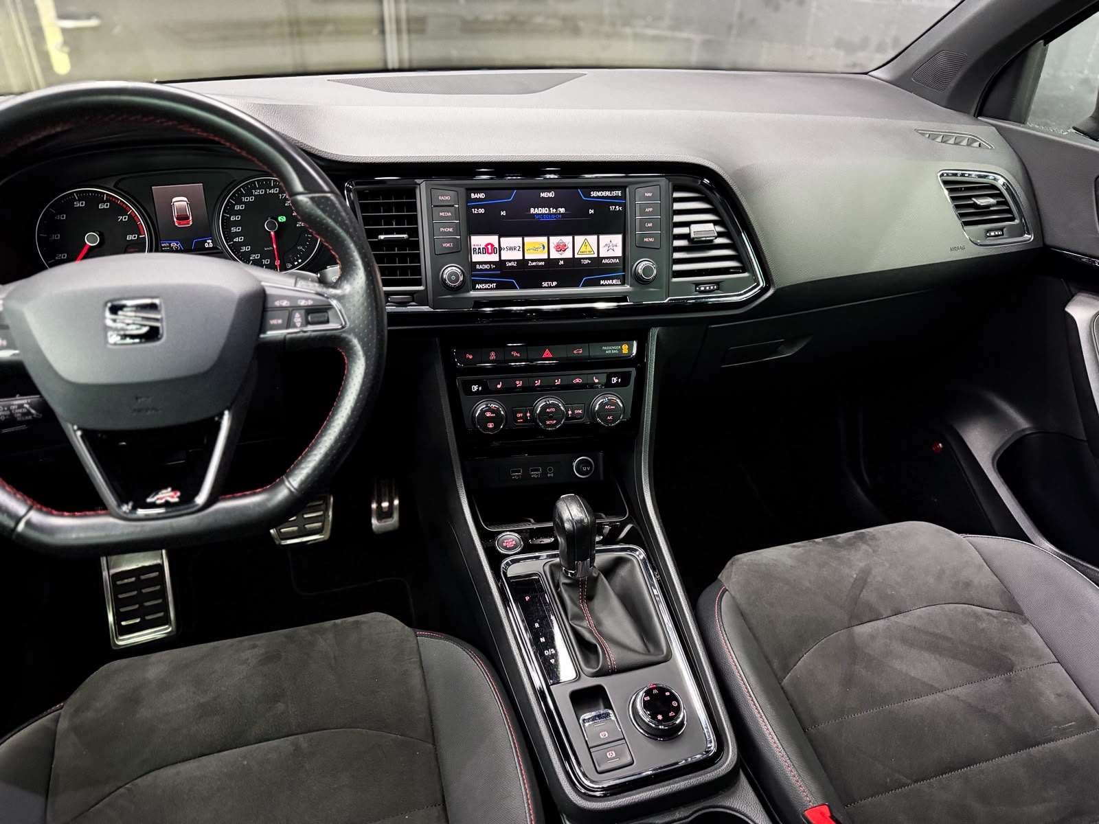 SEAT Ateca 2.0 TSI SWISS FR 4Drive DSG-image-13