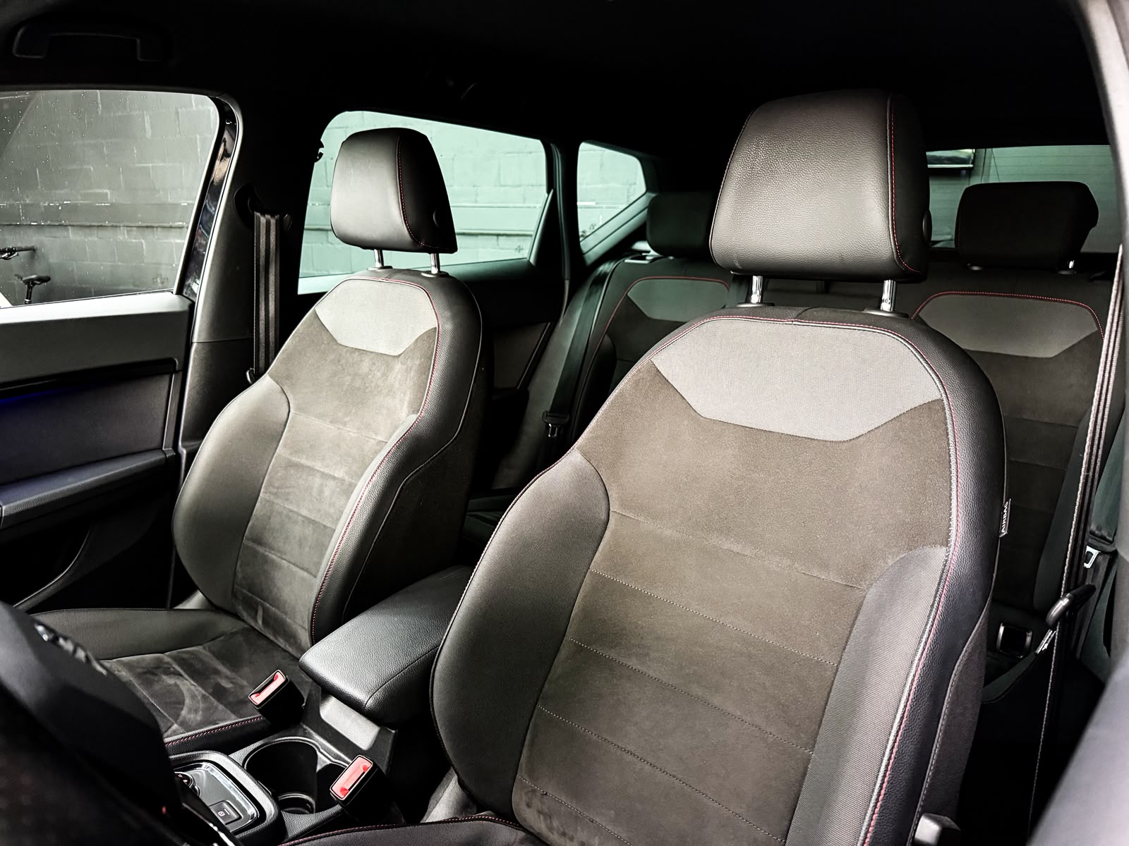 SEAT Ateca 2.0 TSI SWISS FR 4Drive DSG-image-20