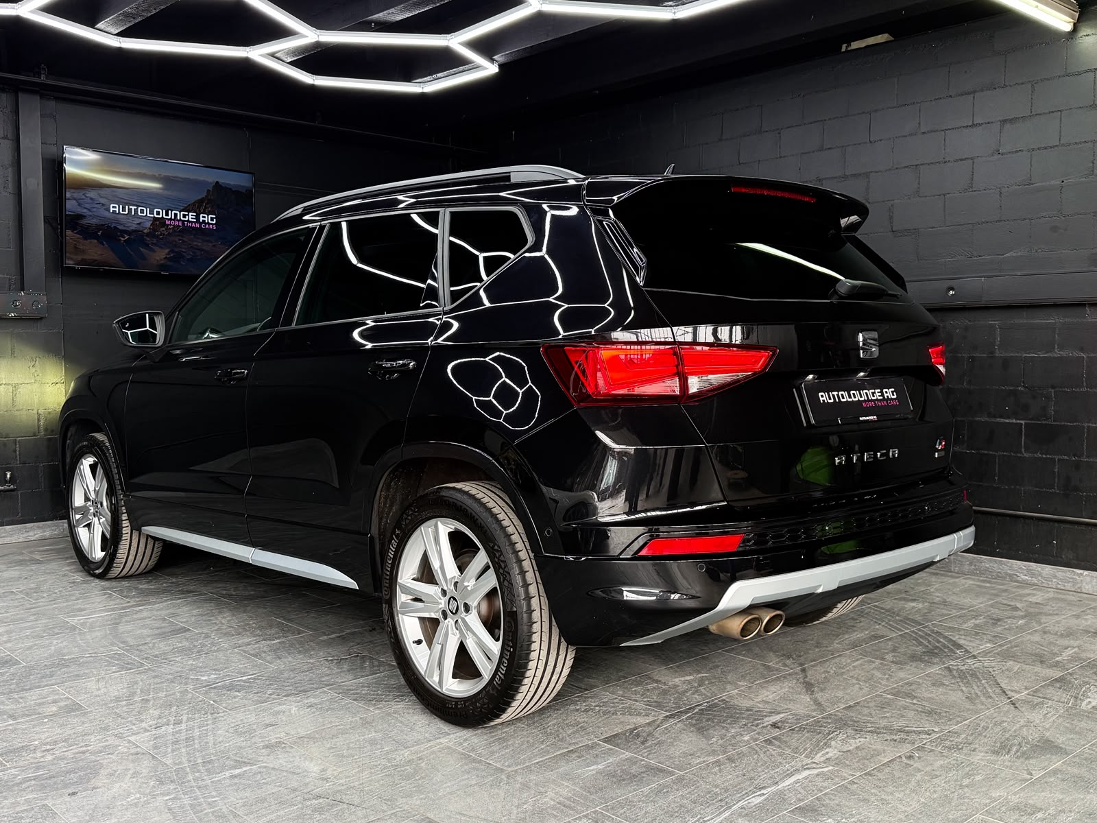 SEAT Ateca 2.0 TSI SWISS FR 4Drive DSG-showroom-element-3
