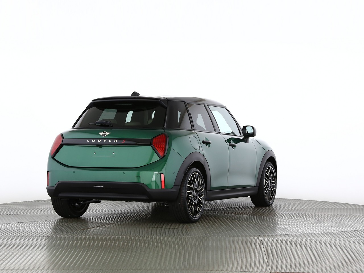 MINI Cooper S DKG-showroom-element-1