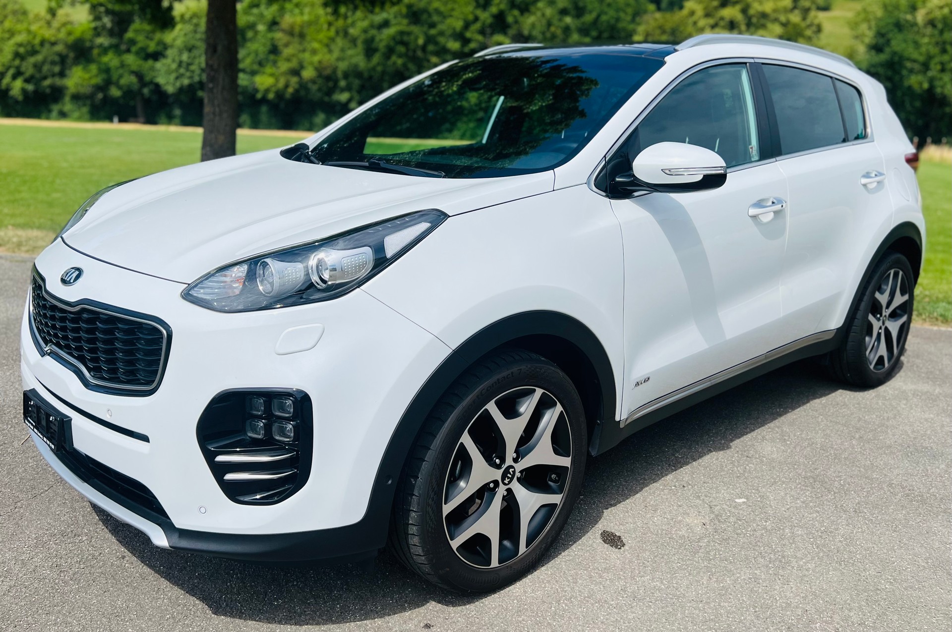KIA Sportage 2.0CRDi Style GT Line 4WD Automat-image-3