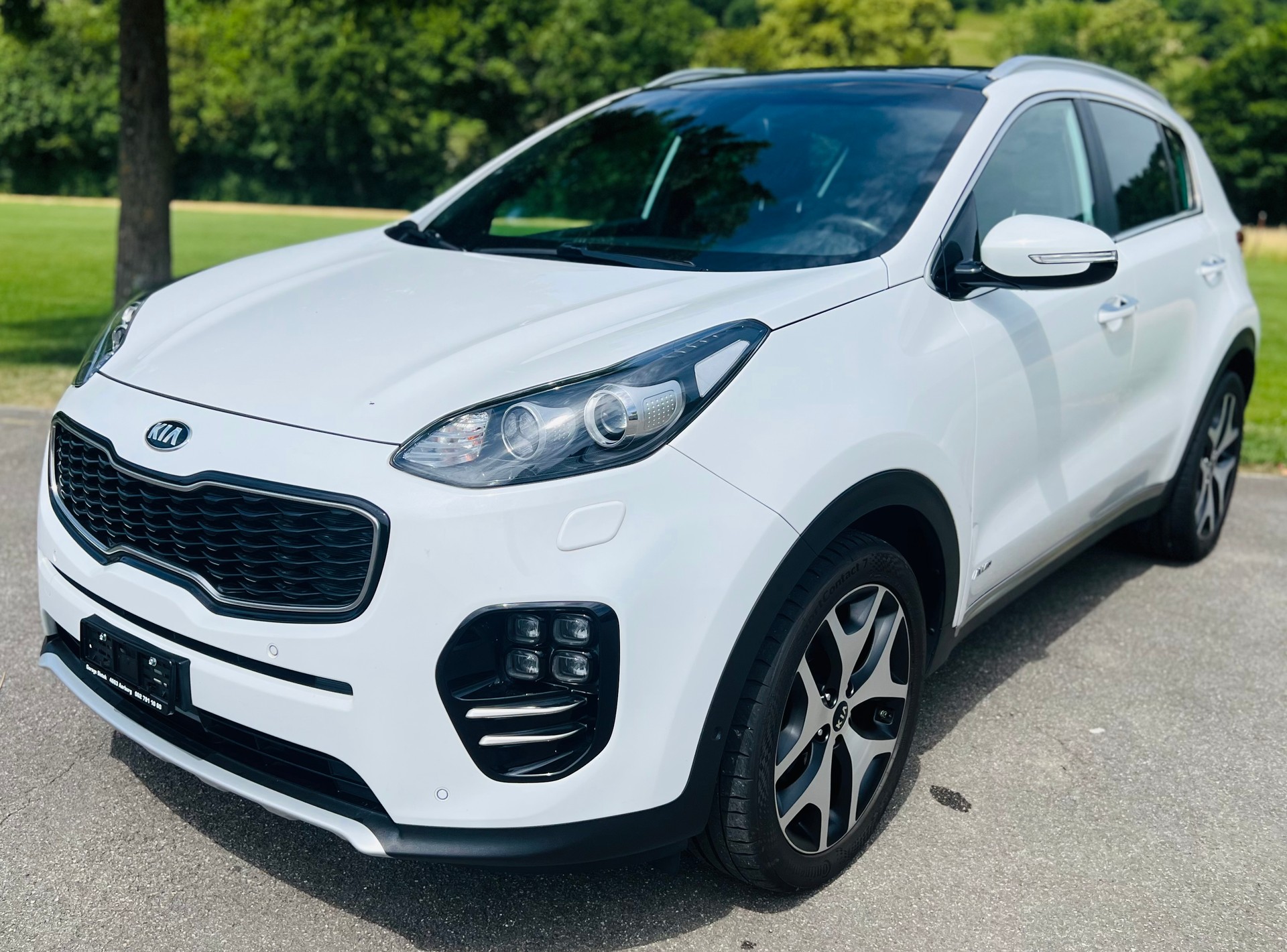 KIA Sportage 2.0CRDi Style GT Line 4WD Automat-image-1
