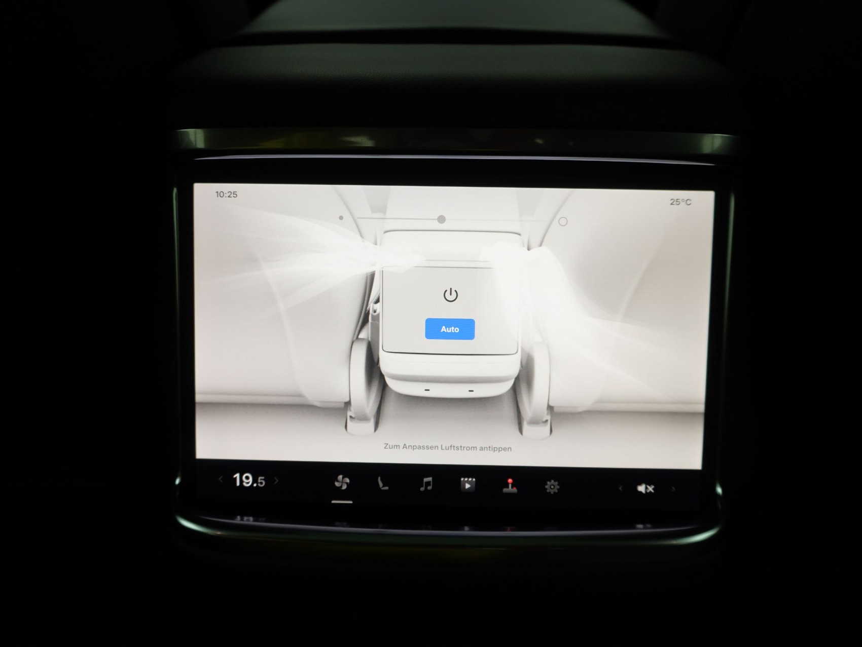 TESLA Model S 100 kWh Plaid-image-16