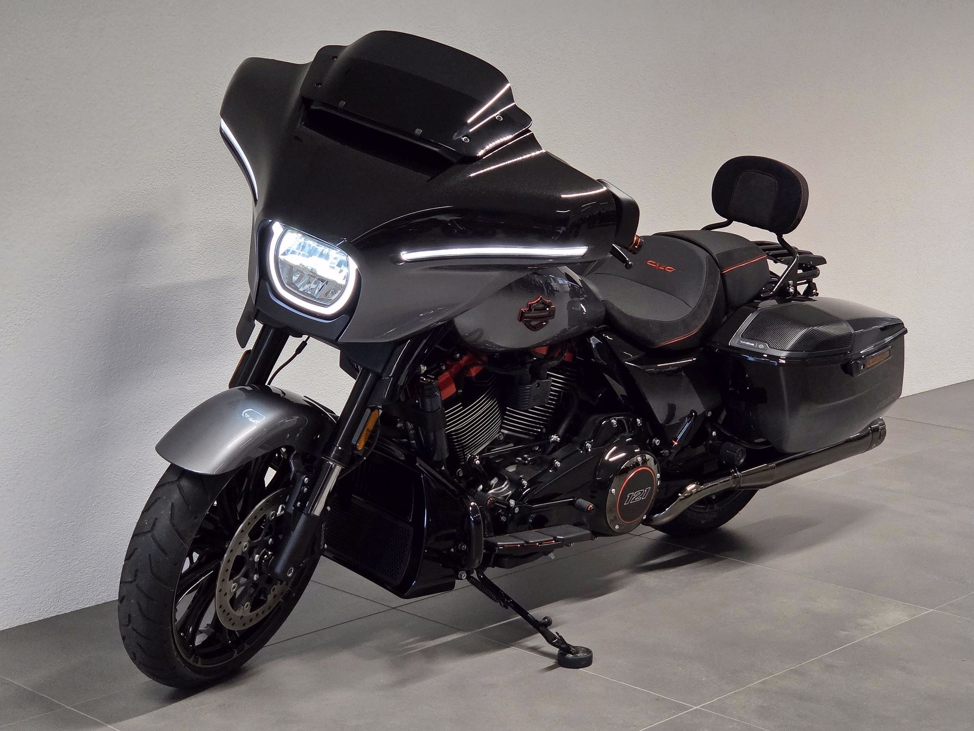 HARLEY-DAVIDSON FLHXSE Street Glide CVO 121-image-6