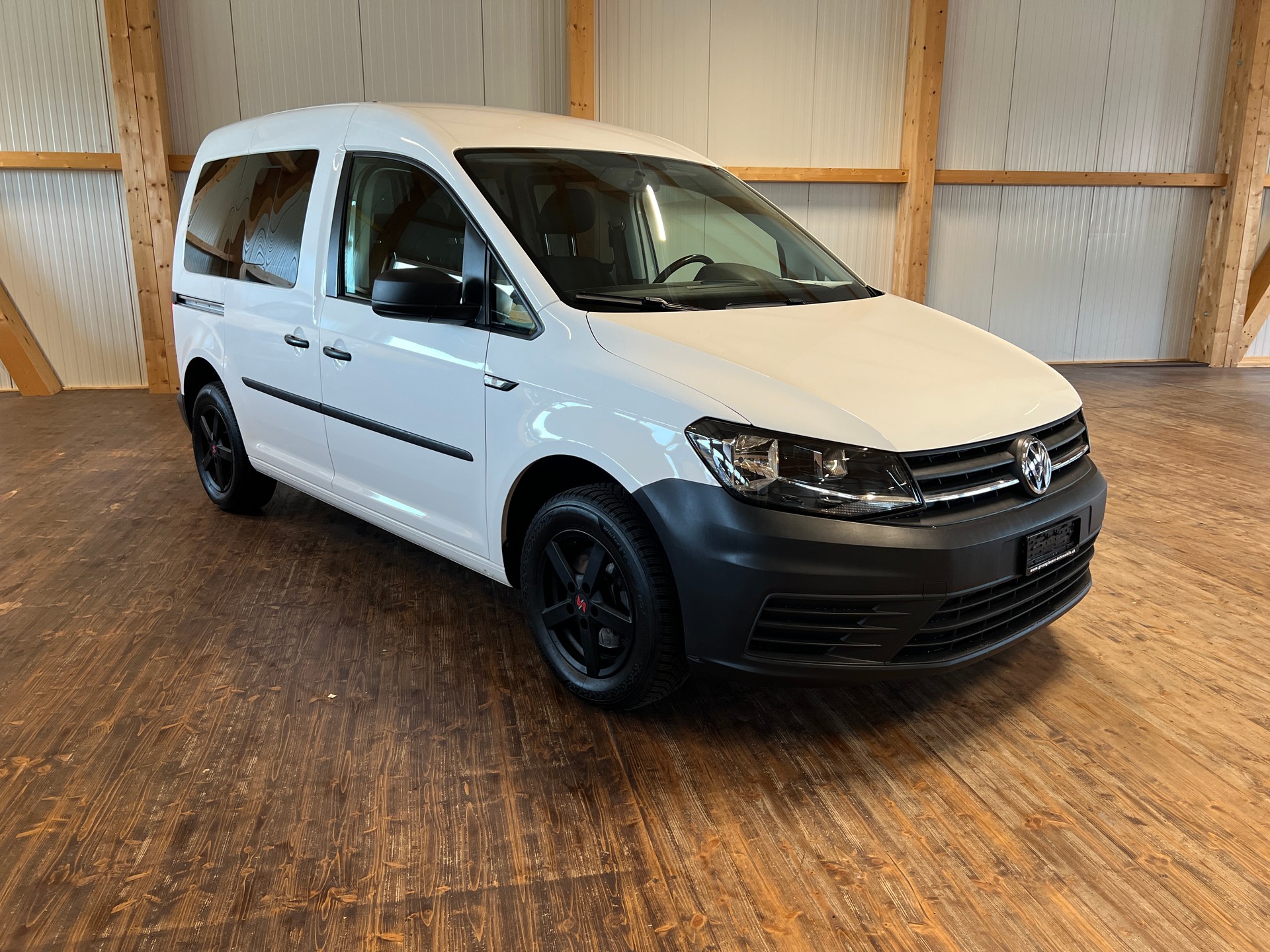 VW Caddy 2.0TDI Entry BlueMotion Technology-showroom-element-2