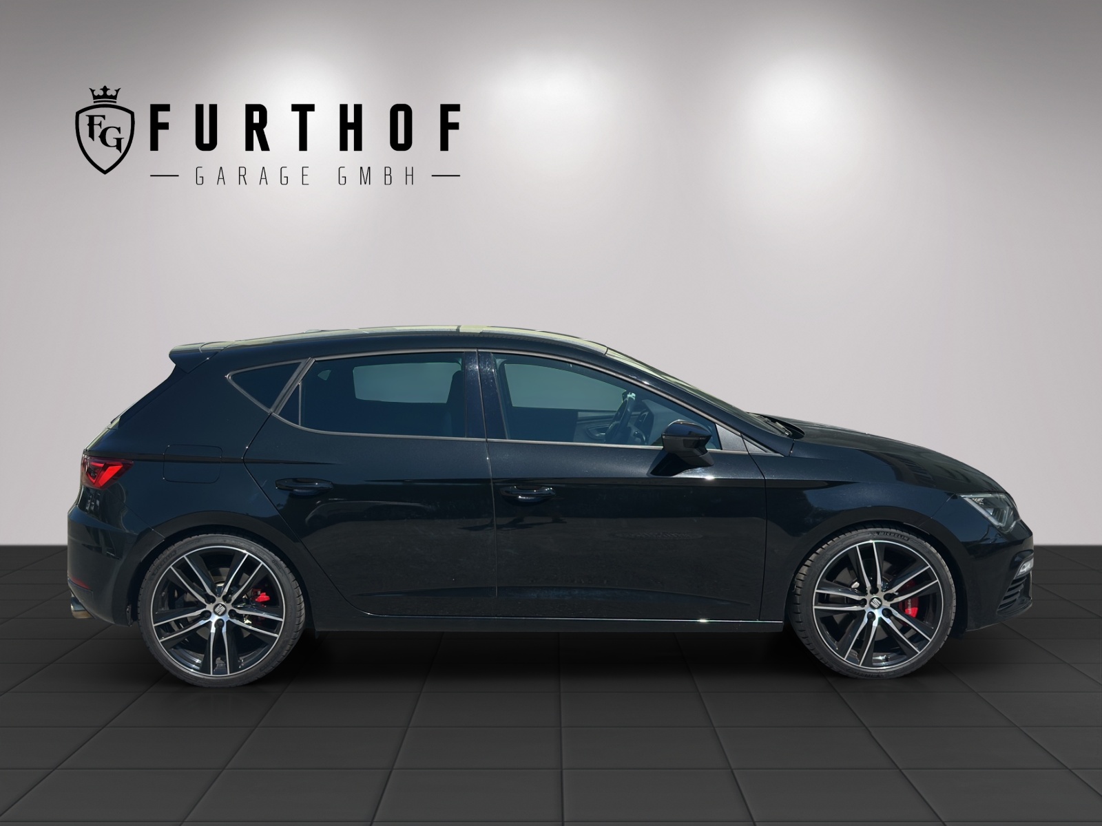 SEAT Leon 2.0 TSI Cupra 300 DSG-showroom-element-3