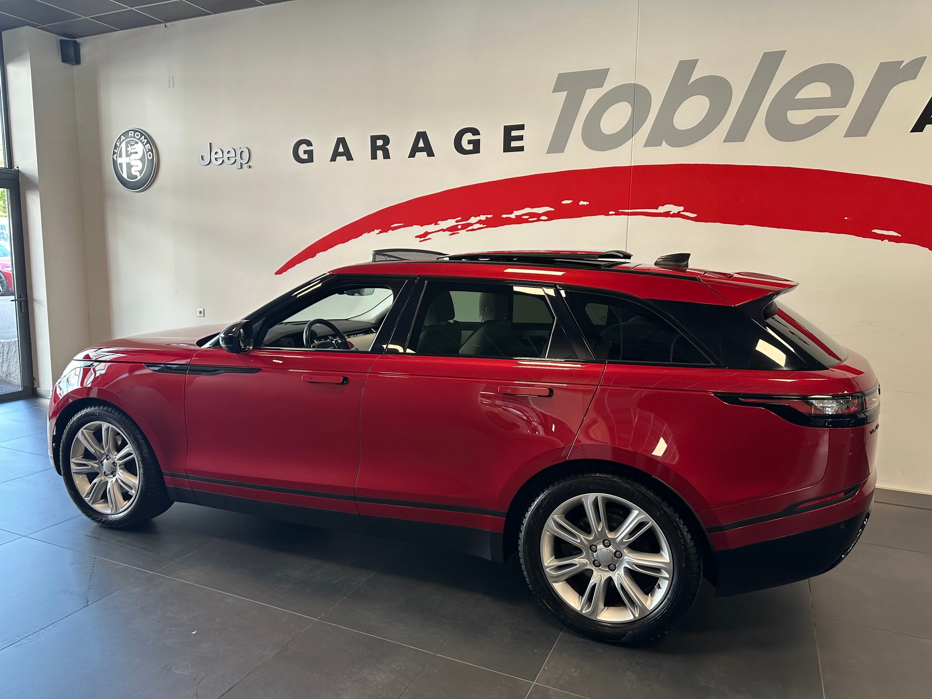 LAND ROVER Range Rover Velar D 275 S Automatic-image-5
