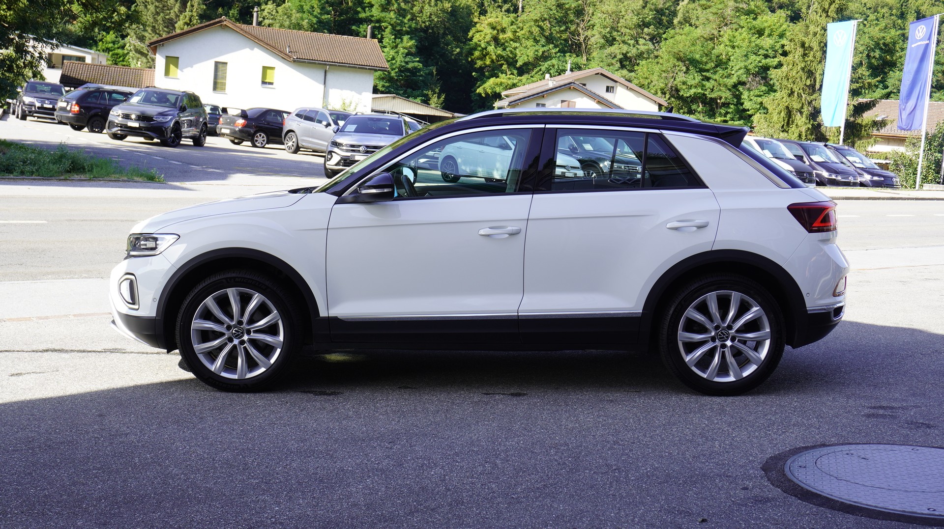 VW T-Roc 2.0 TSI Style DSG 4Motion-image-10