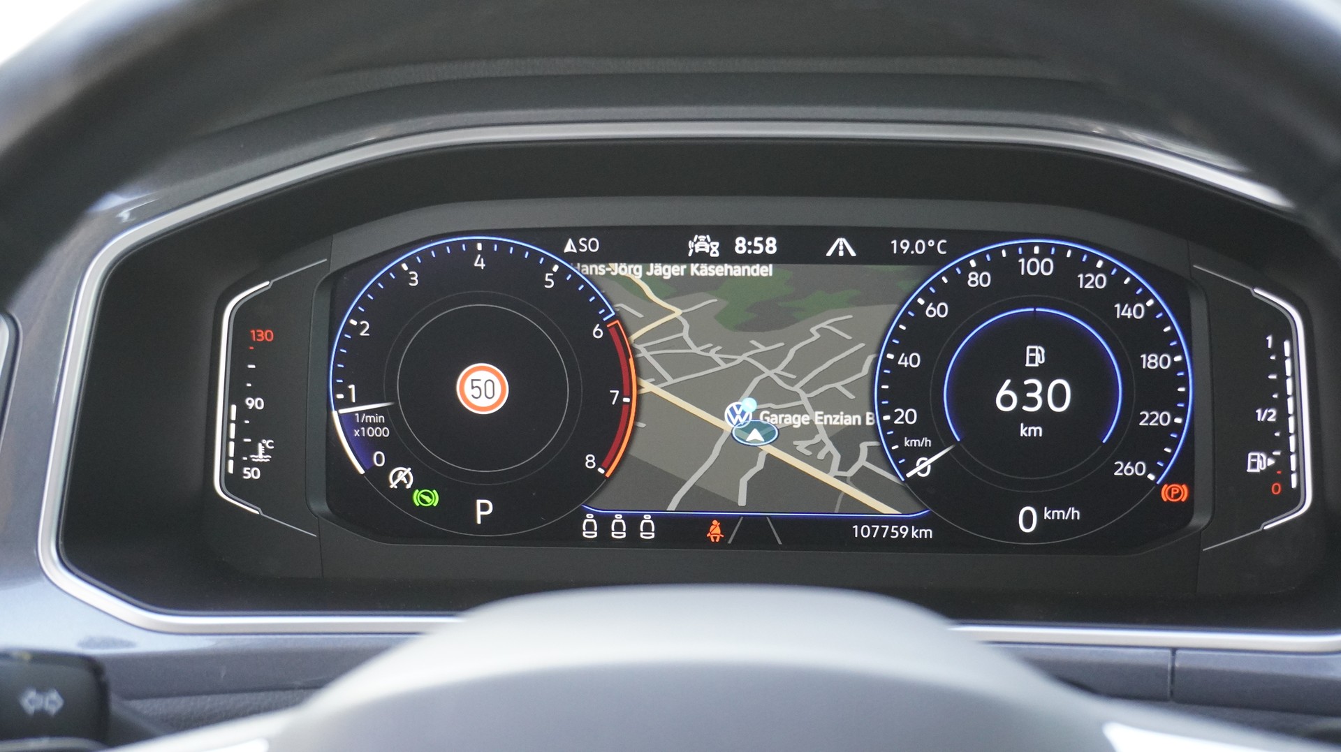 VW T-Roc 2.0 TSI Style DSG 4Motion-showroom-element-2