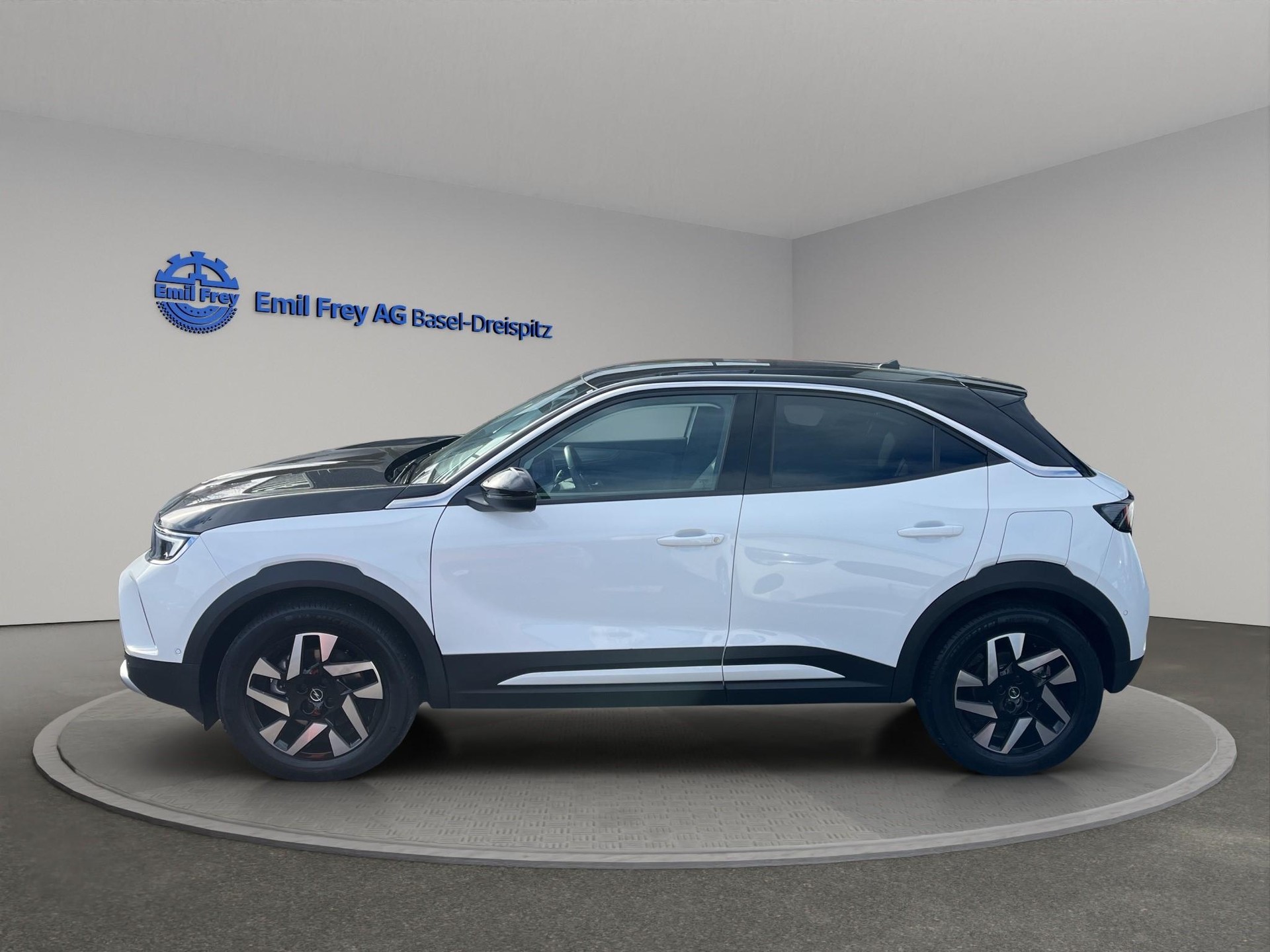 OPEL Mokka-e Elegance-showroom-element-2