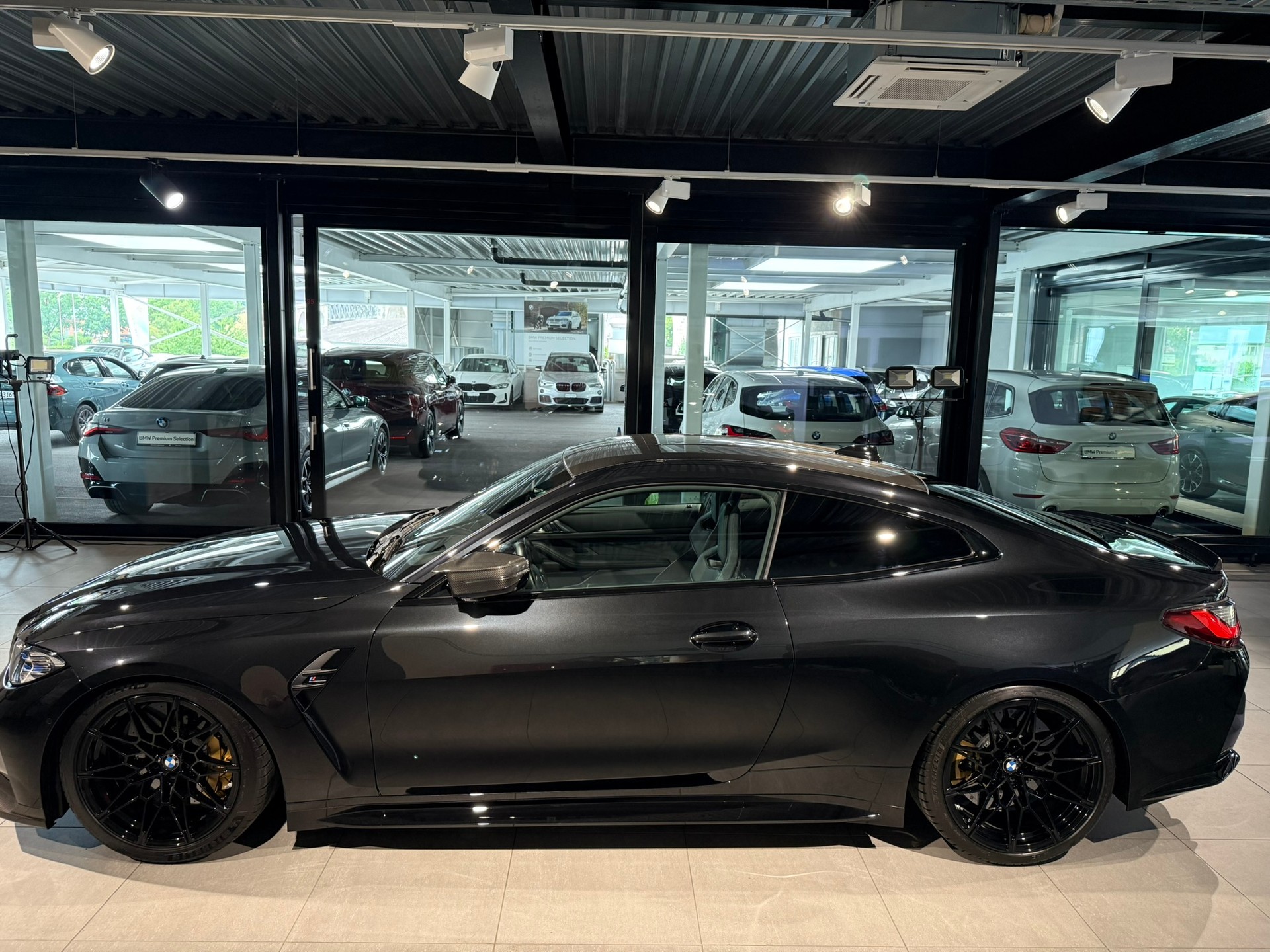 BMW M4 Coupé Competition-showroom-element-2