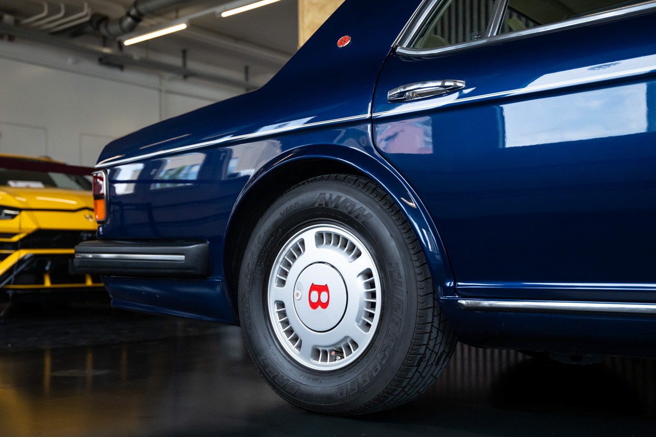 BENTLEY Turbo R LWB-image-12