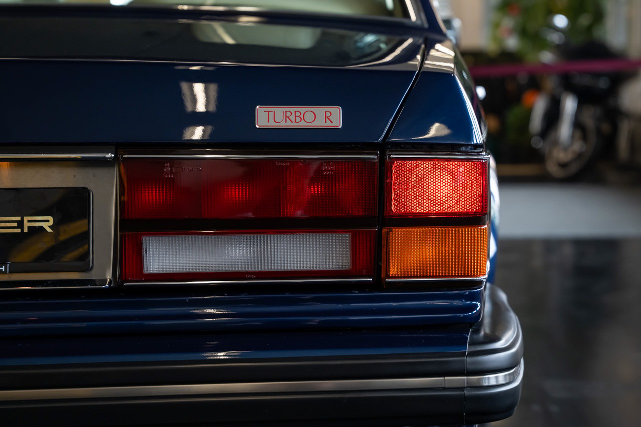 BENTLEY Turbo R LWB-image-10