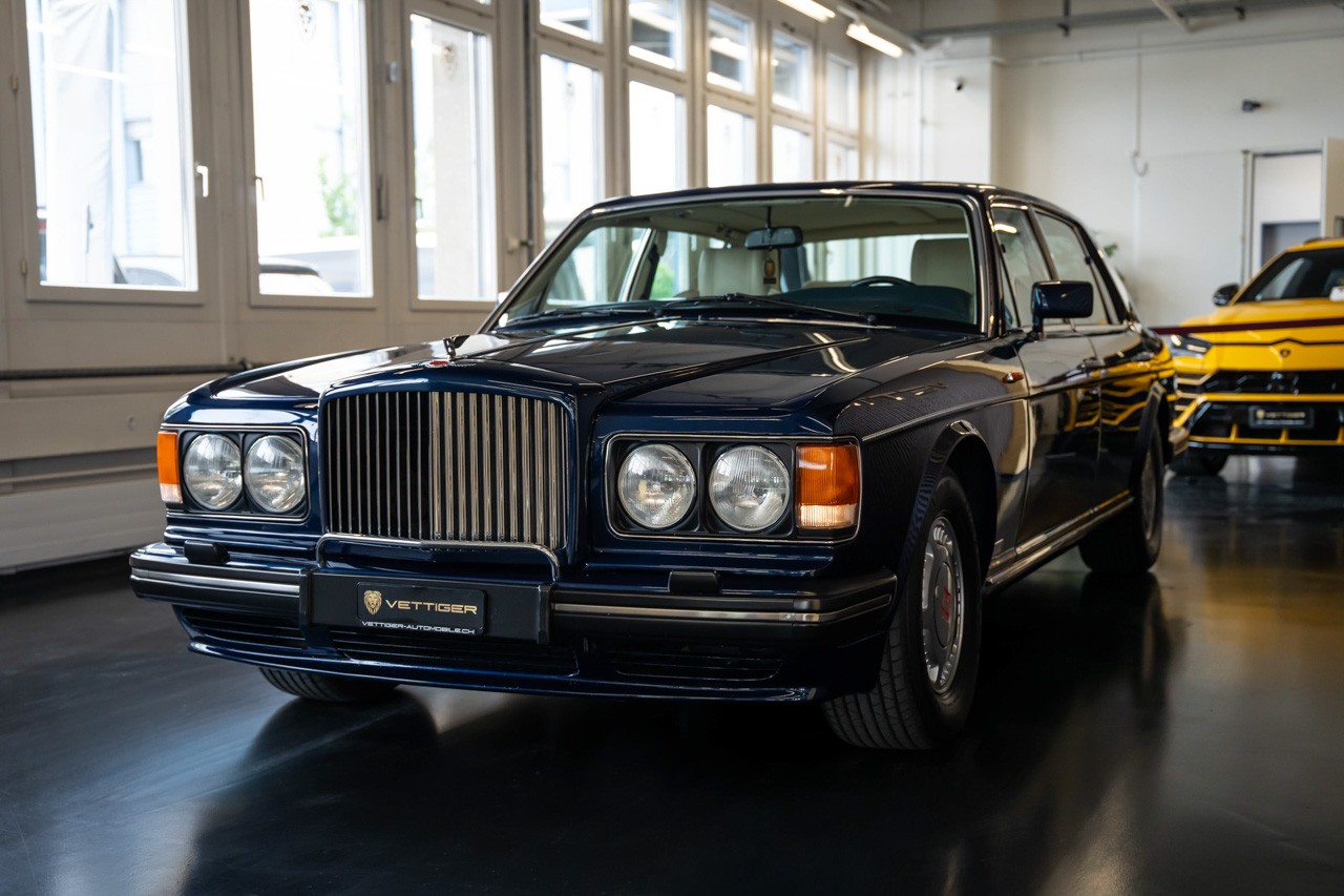 BENTLEY Turbo R LWB-showroom-element-3