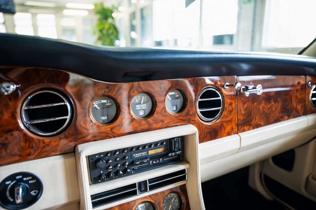 BENTLEY Turbo R LWB-image-23