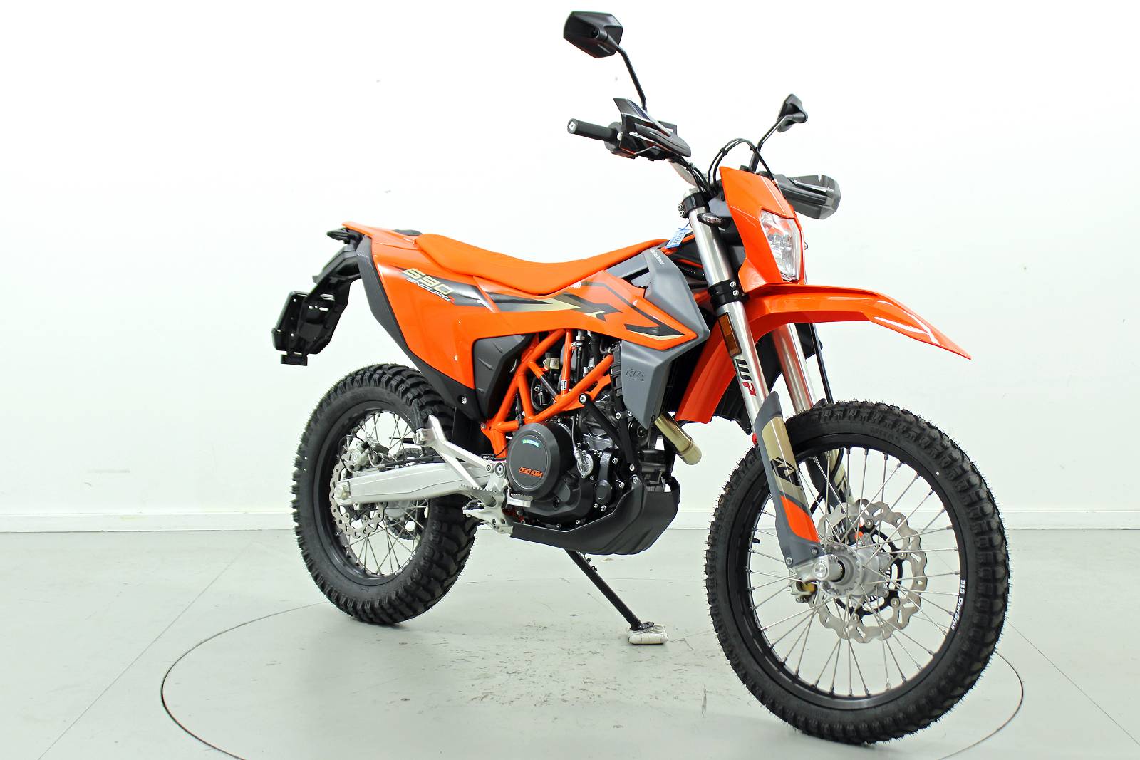 KTM 690 Enduro R ABS-image-1