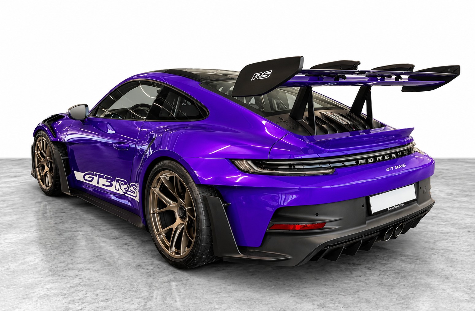 PORSCHE 911 (992) GT3 RS Weissach-Paket | Vollfolierung Violett (Orig. Schwarz) | Keine Rennstrecke | 1. Hand | CH-Fahrzeug-image-4
