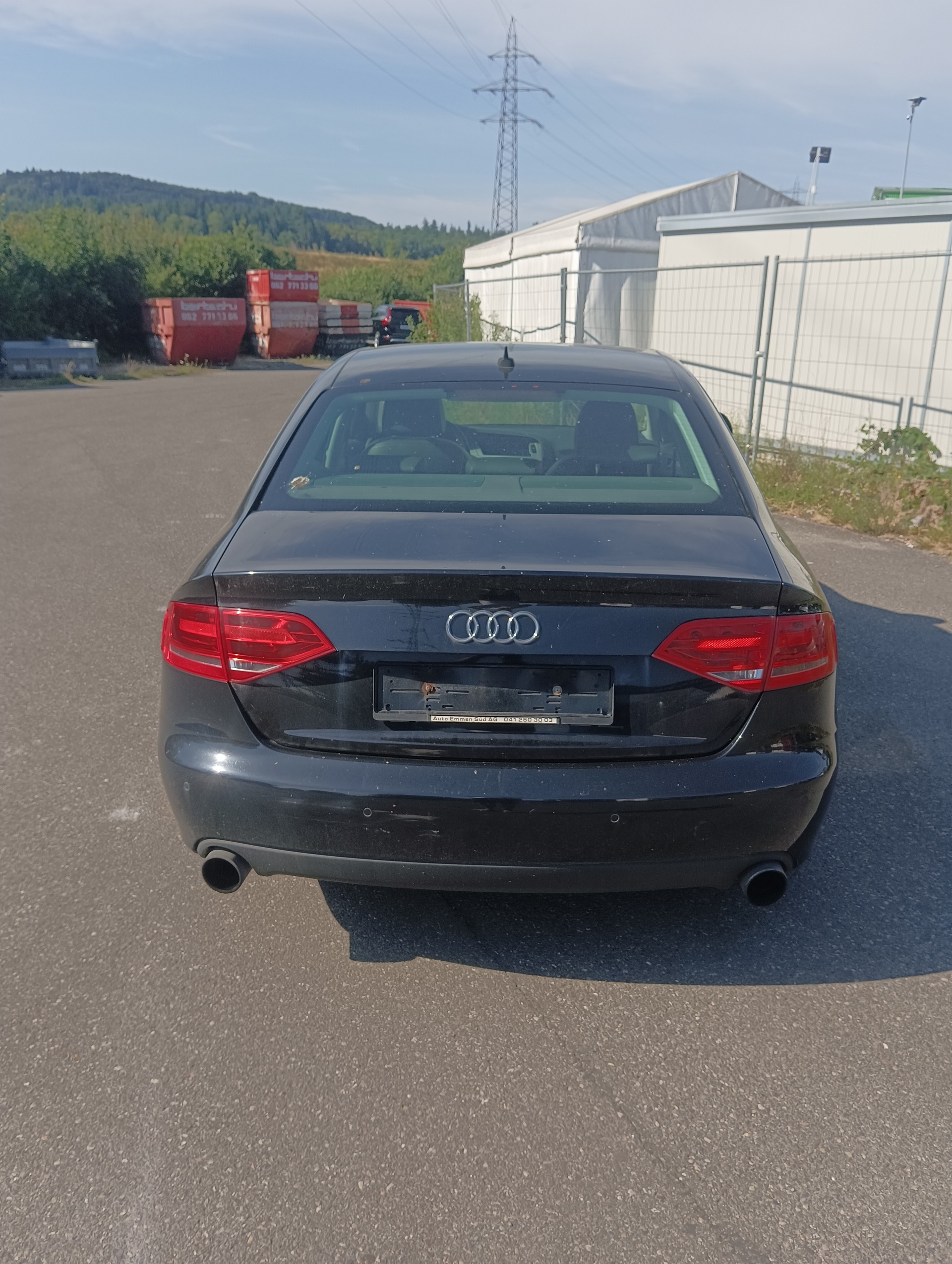 AUDI A4 Limousine 3.2 FSI quattro tiptronic-image-3