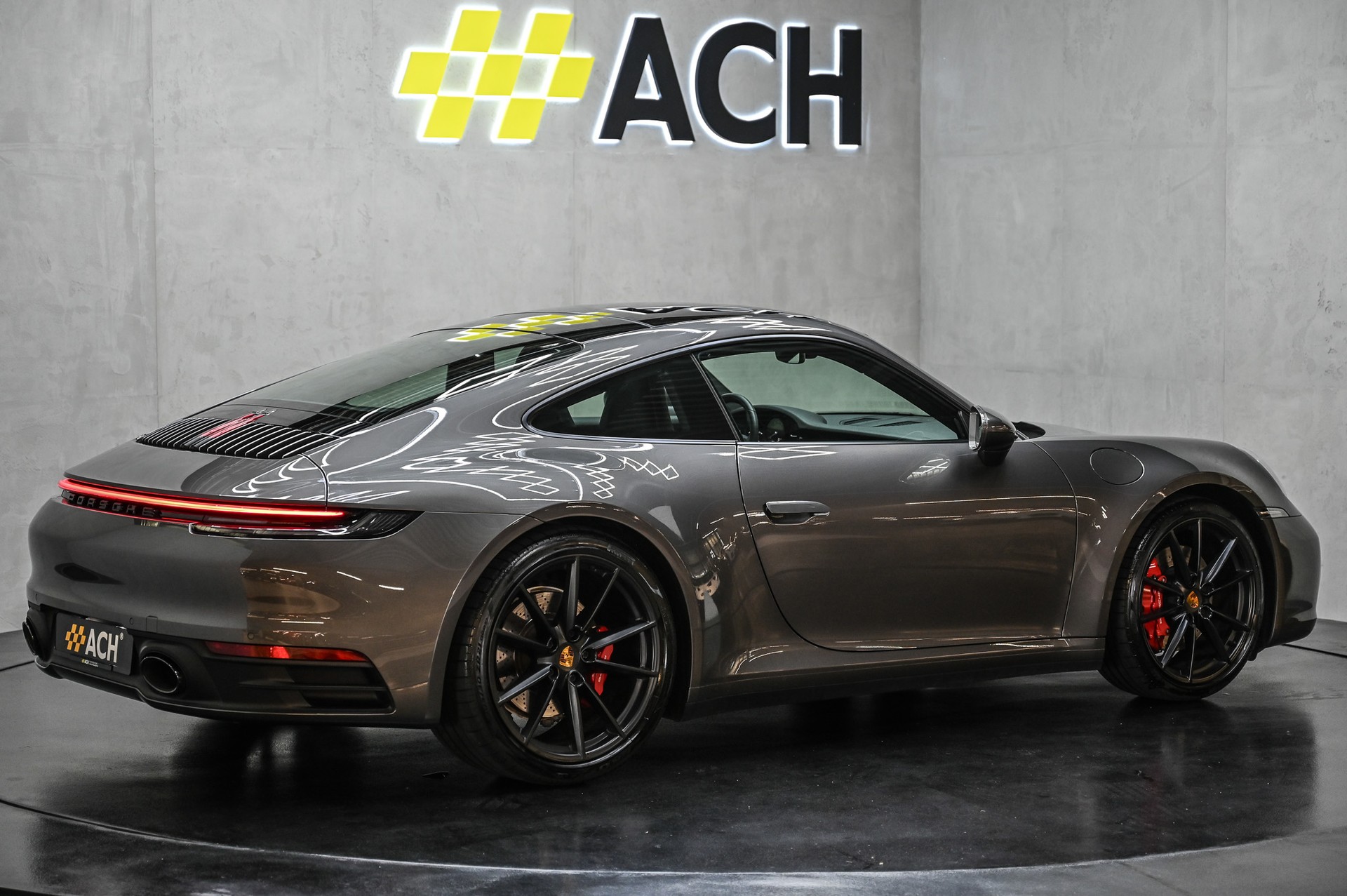 PORSCHE 911 Carrera 4S PDK-image-9