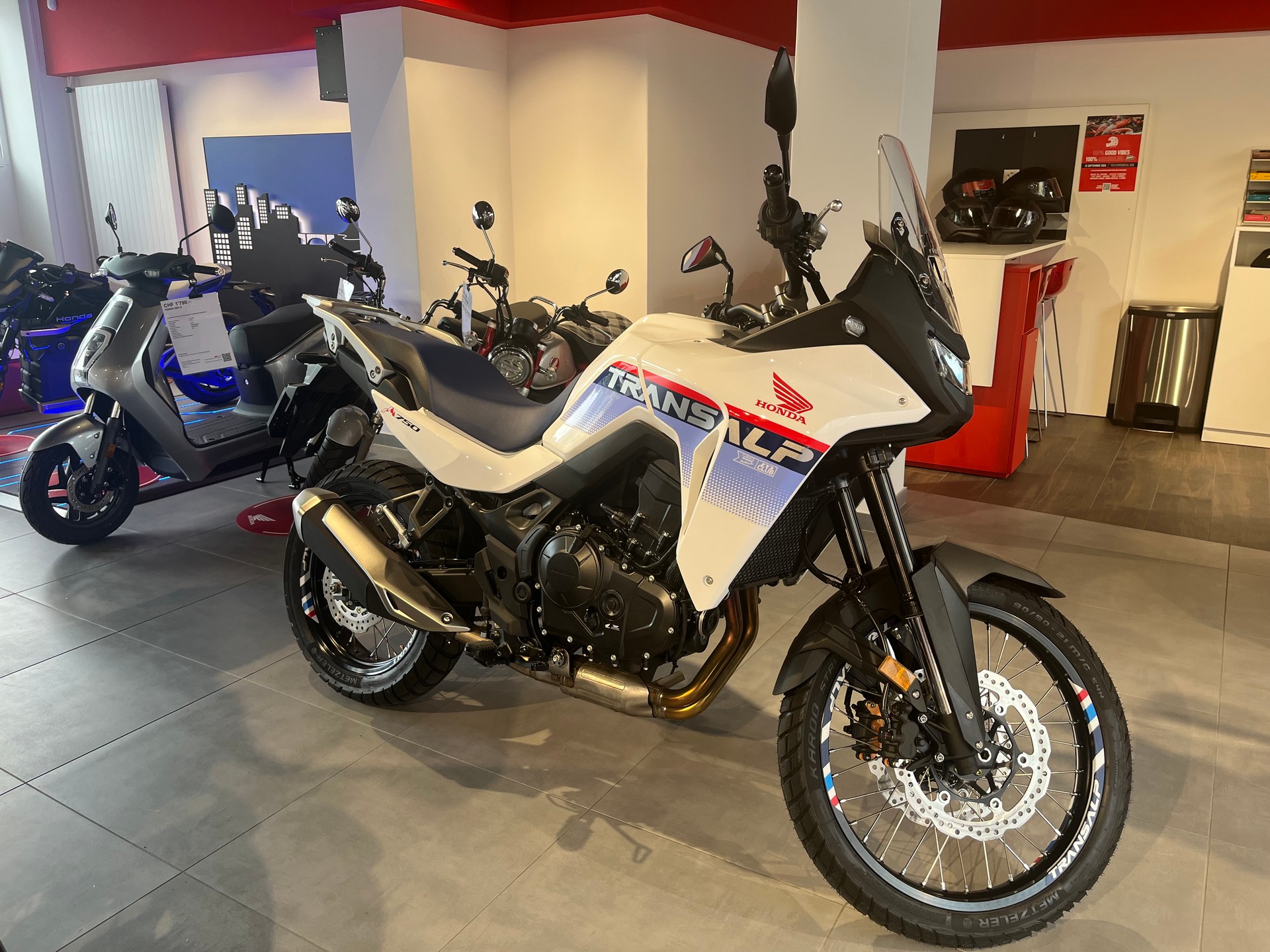 HONDA ABS Transalp-image-0