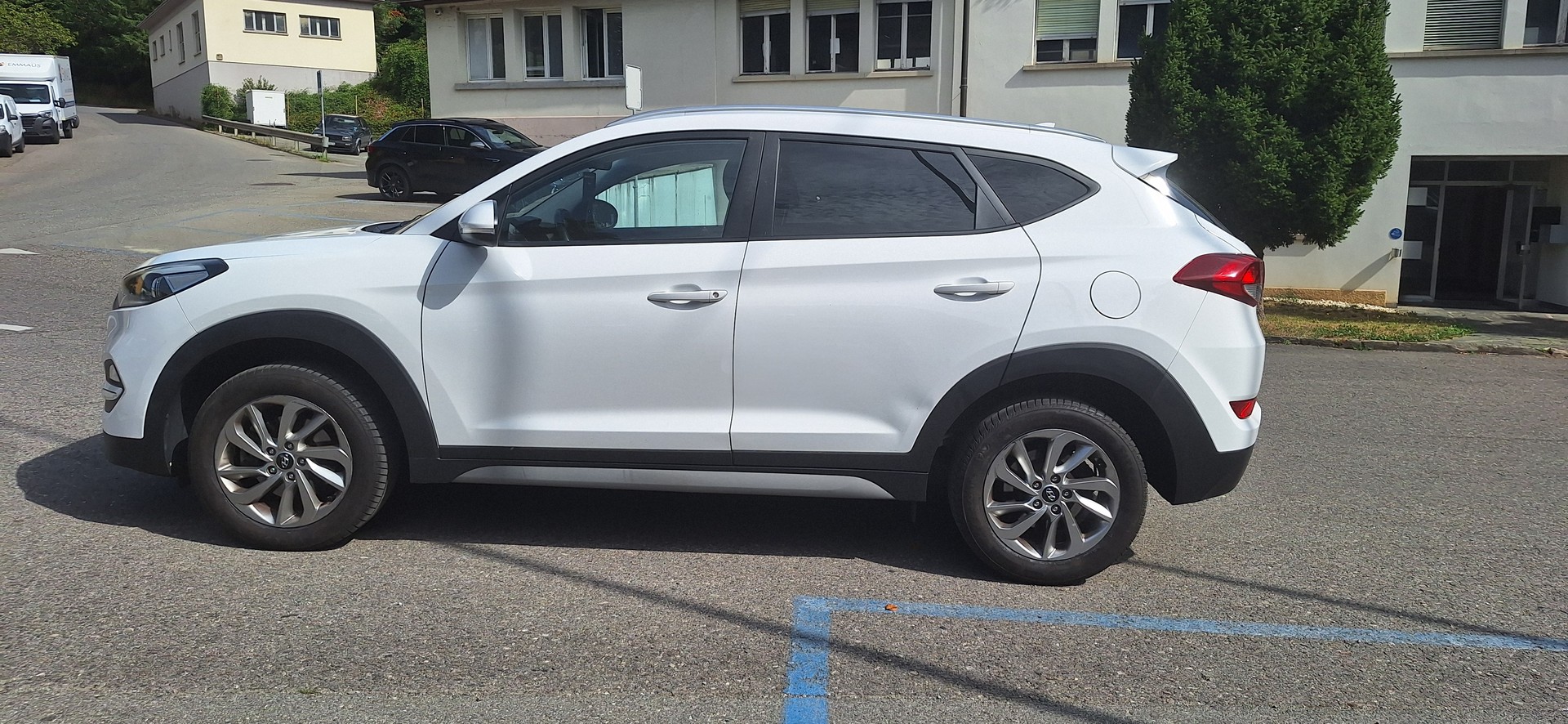 HYUNDAI Tucson 2.0 CRDI Vertex 4WD Automatic-showroom-element-3