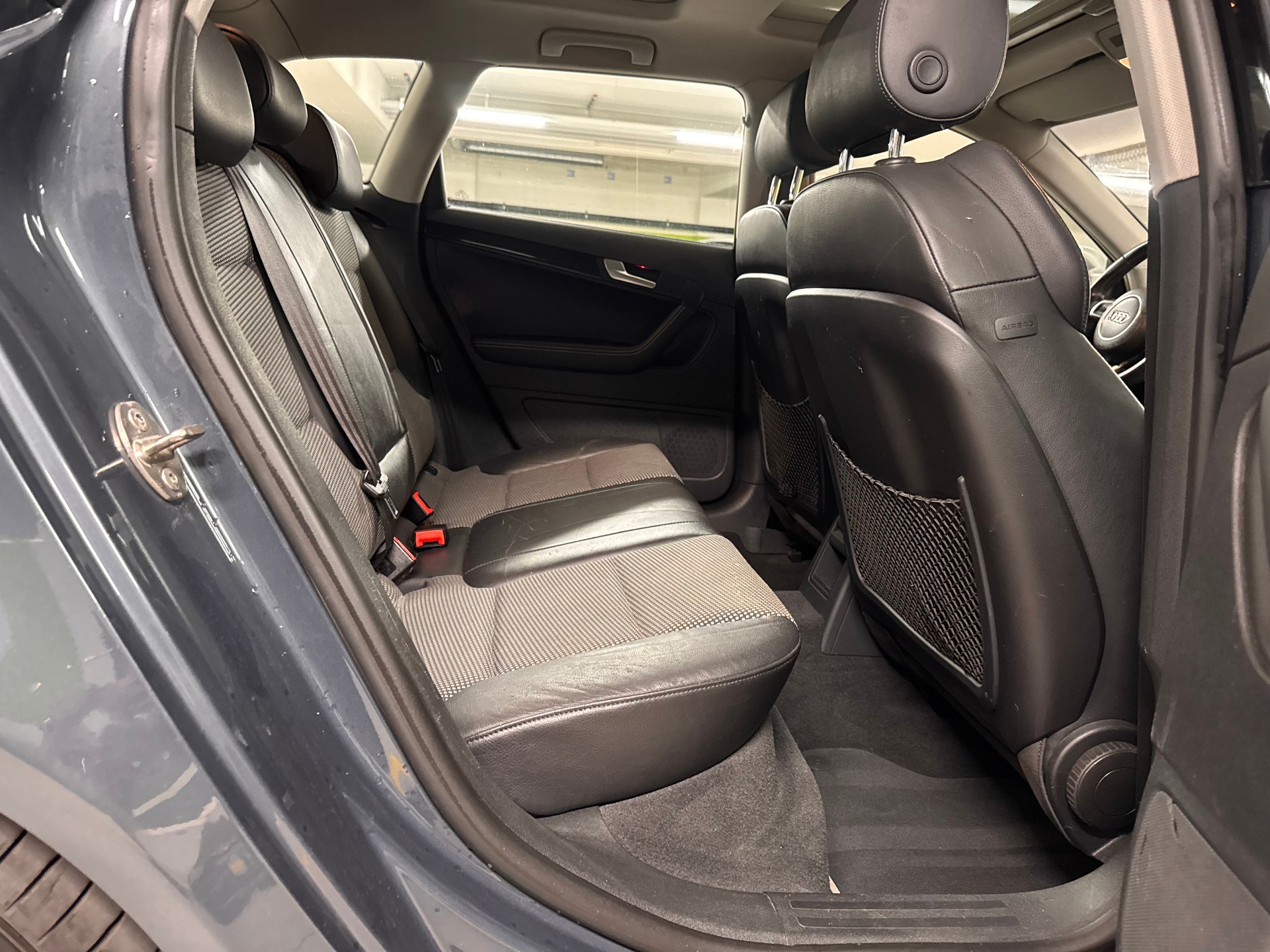 AUDI S3 Sportback 2.0 TFSI quattro-image-14