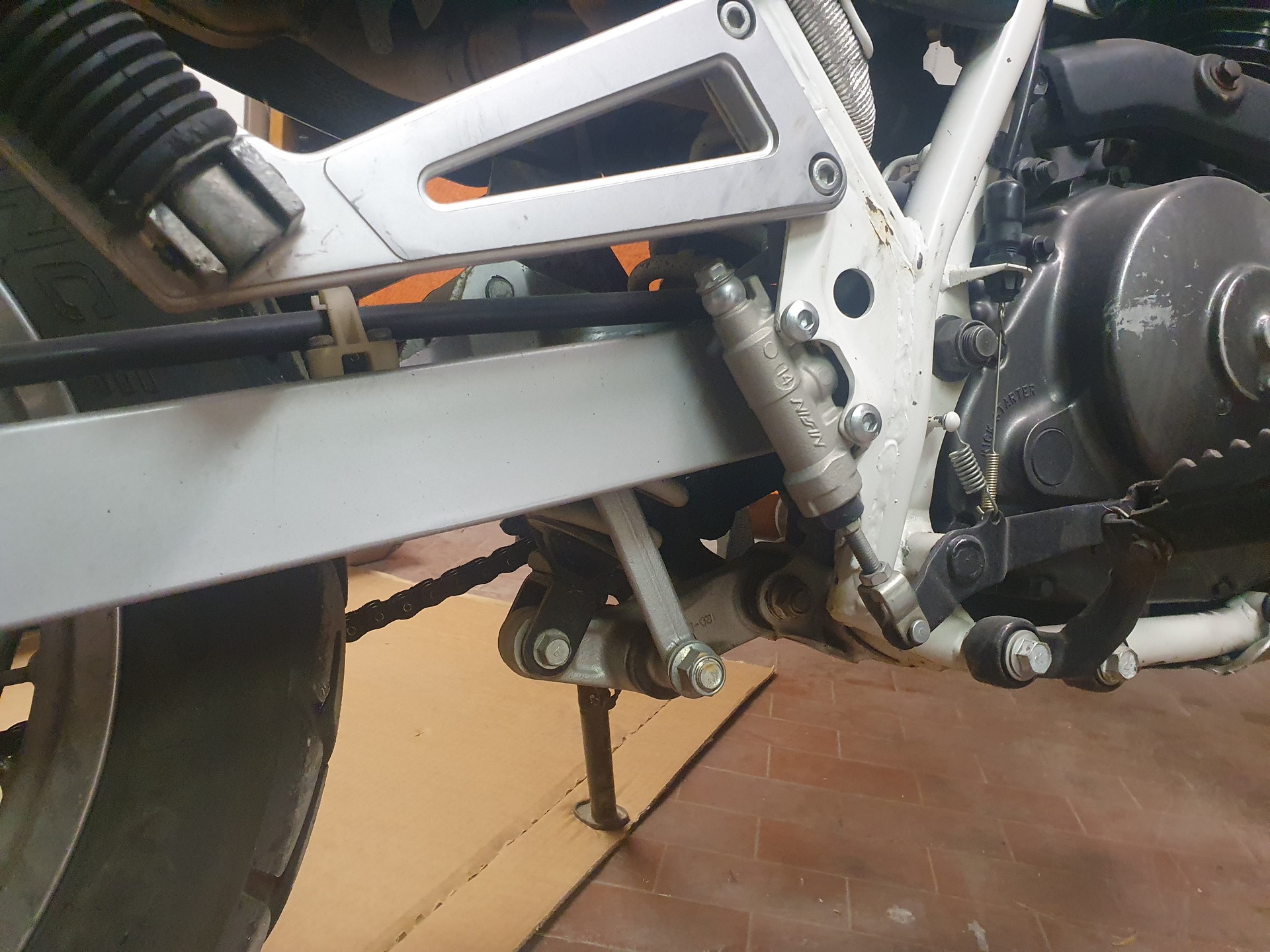 SUZUKI DR 650 RSE M-P-image-8