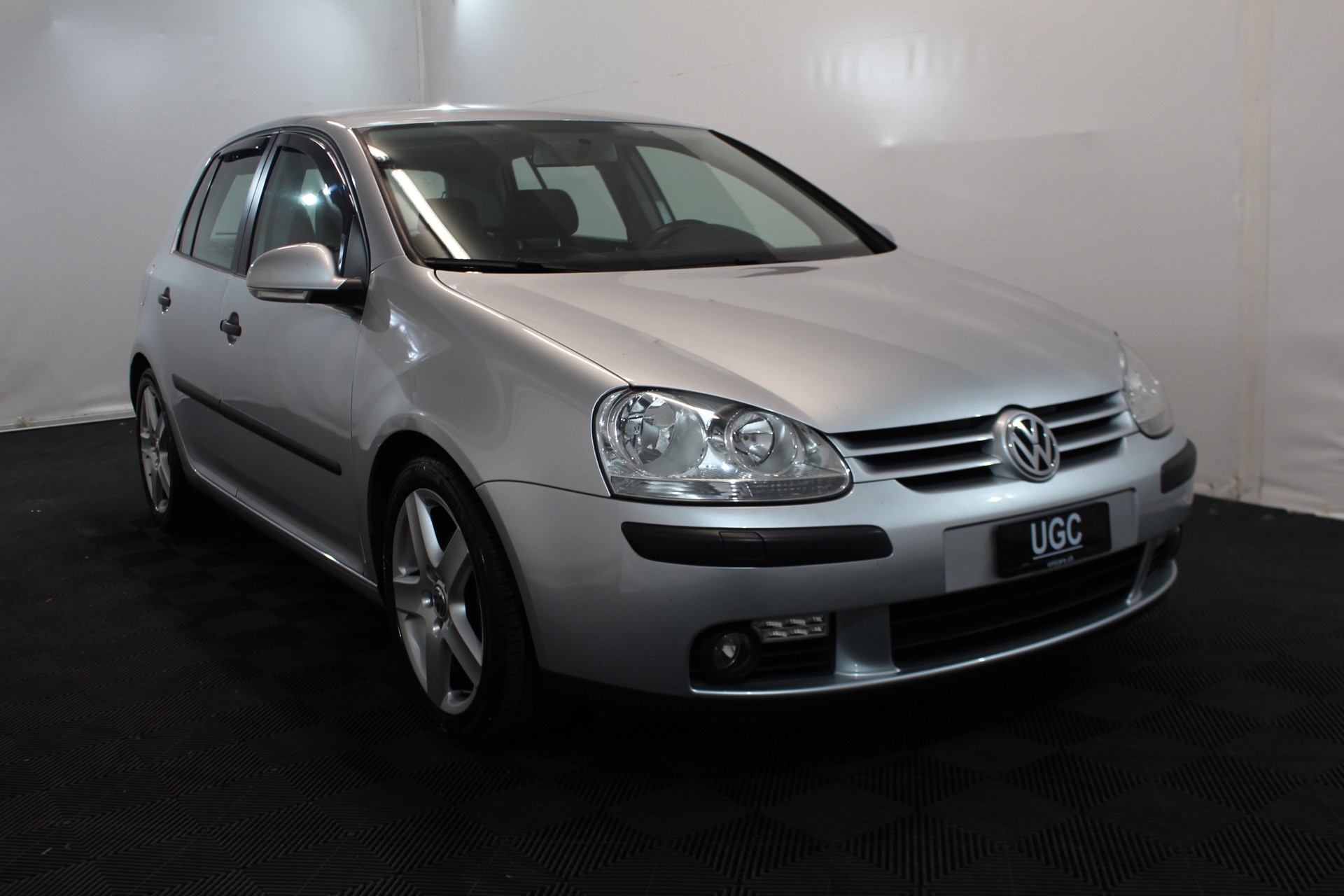 VW Golf V 2.0 TDI DPF Comfl. 4motion