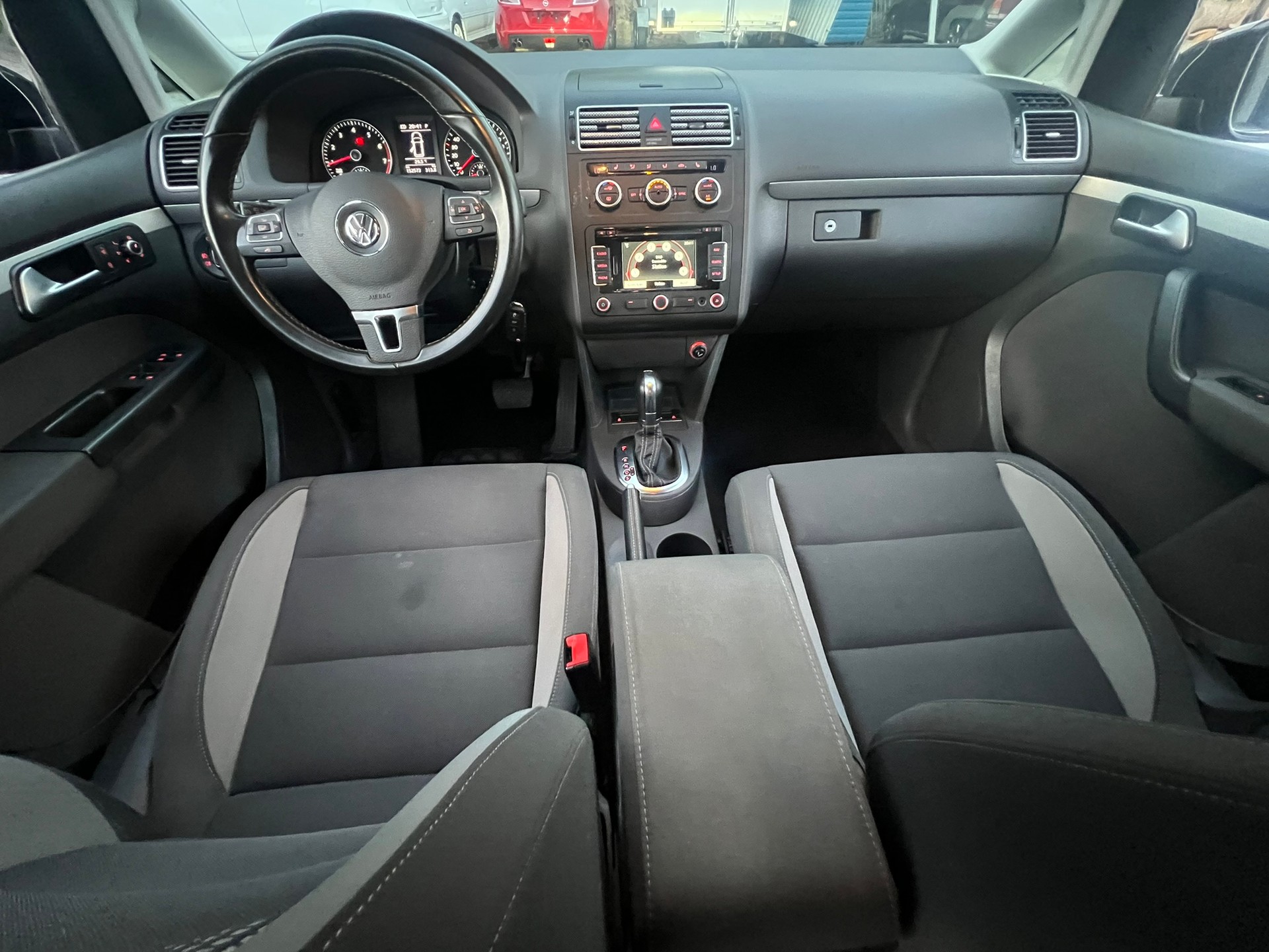 VW Touran 1.4 TSI Comfortline DSG-image-10