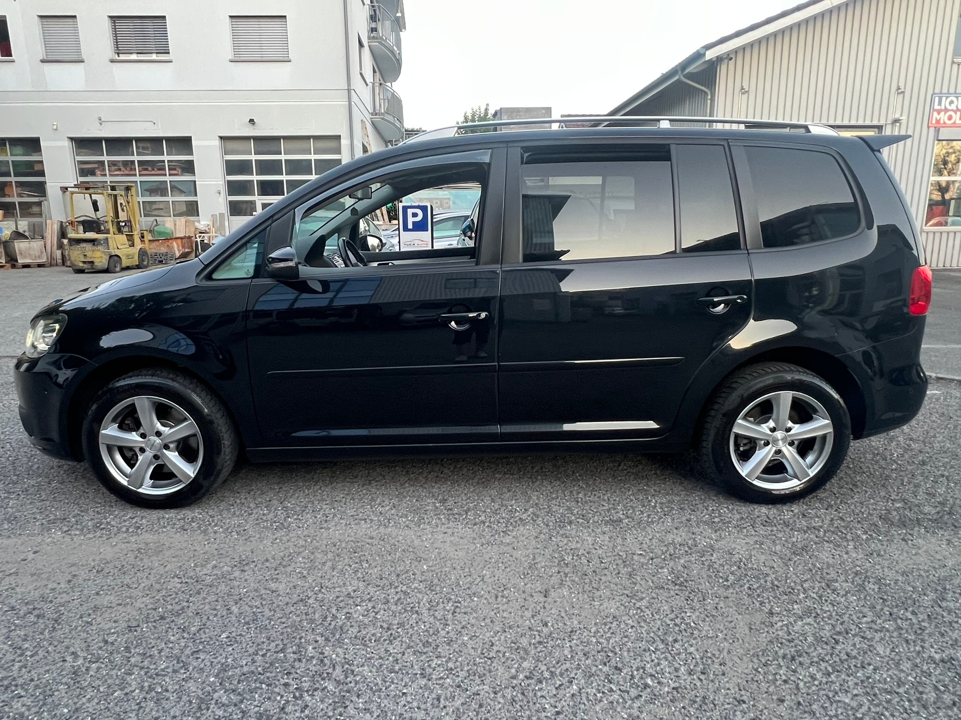 VW Touran 1.4 TSI Comfortline DSG-showroom-element-2