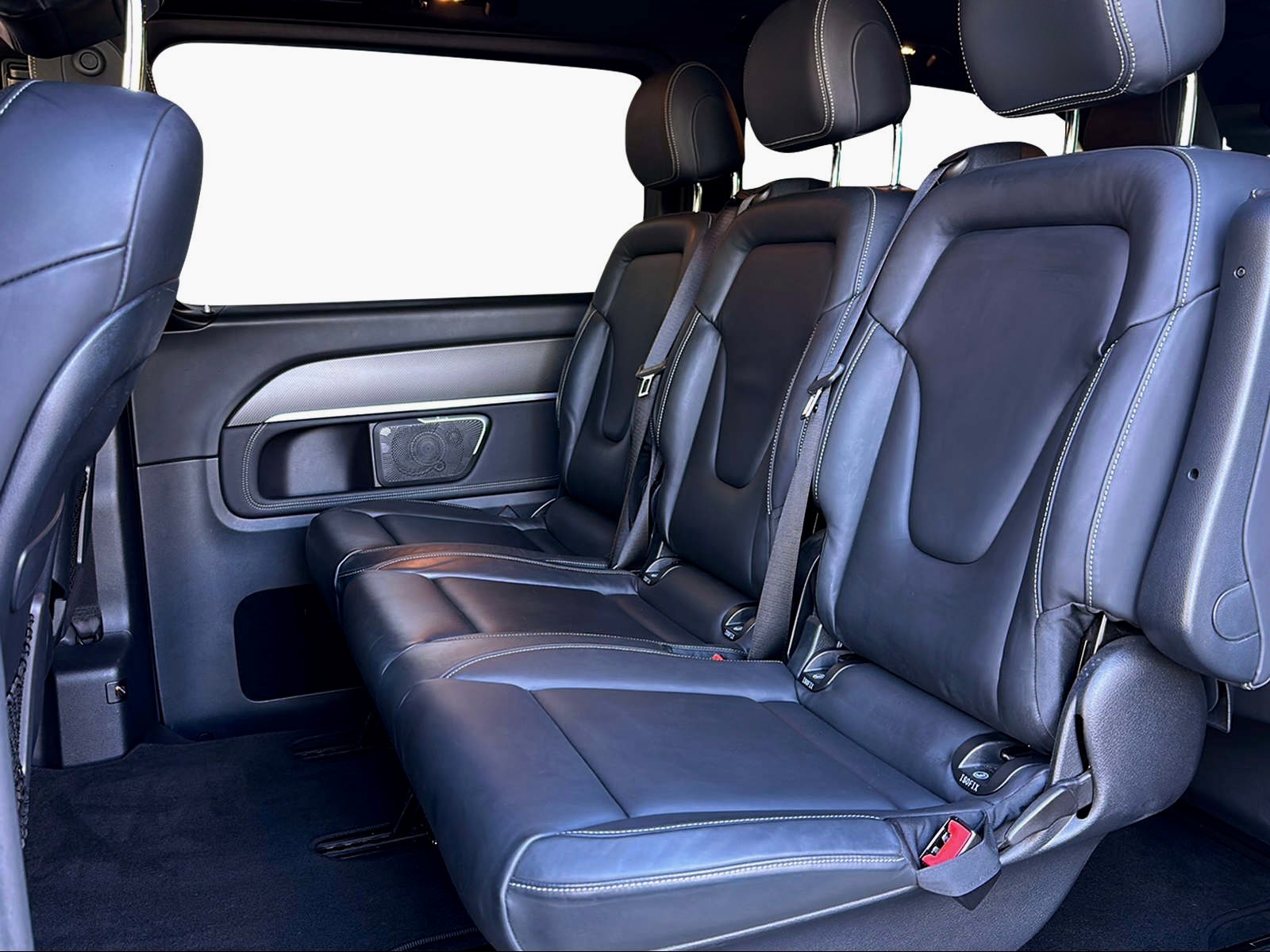 MERCEDES-BENZ V 300 d lang Avantgarde 4Matic 9G-Tronic-image-10