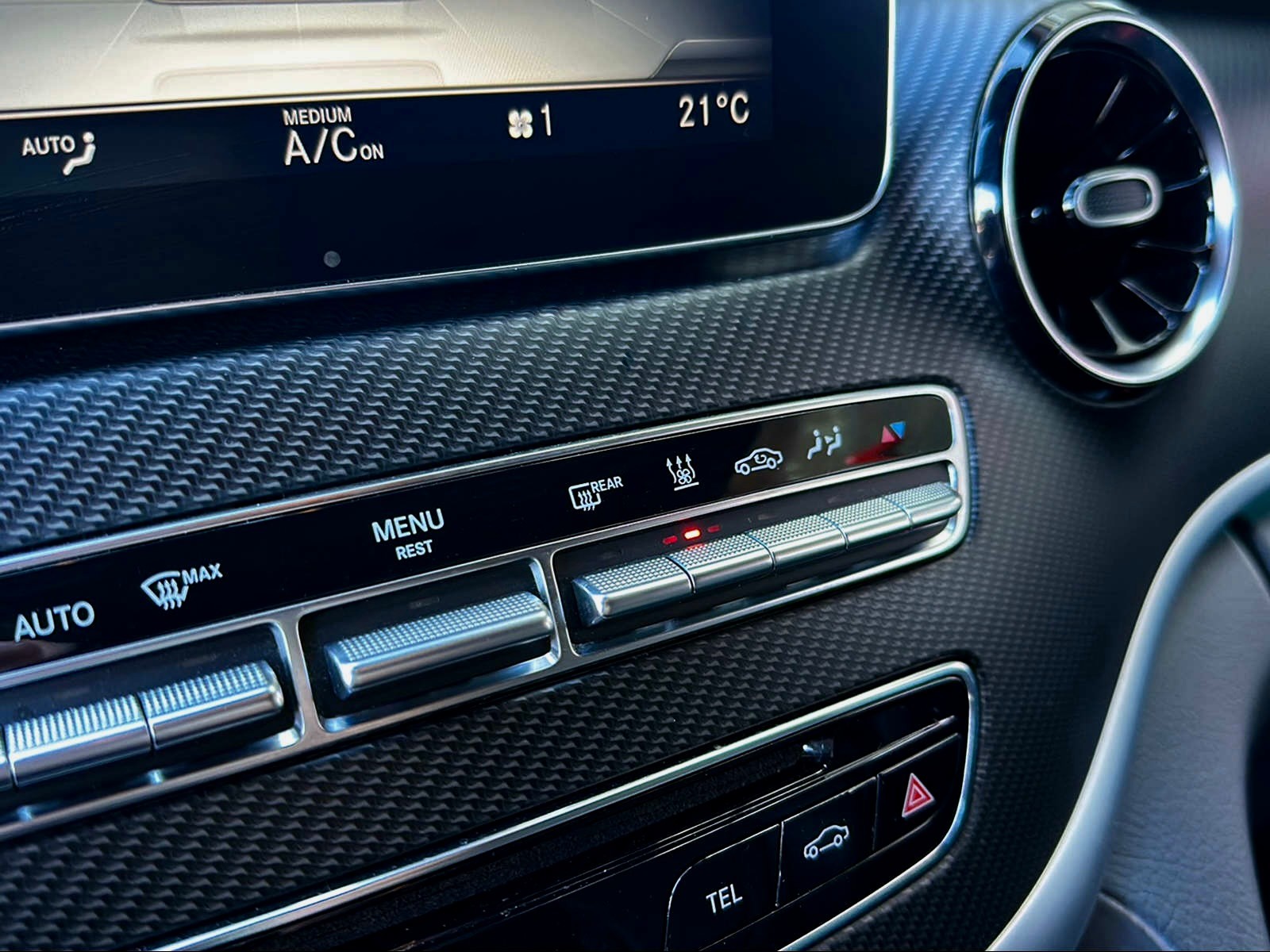 MERCEDES-BENZ V 300 d lang Avantgarde 4Matic 9G-Tronic-image-14