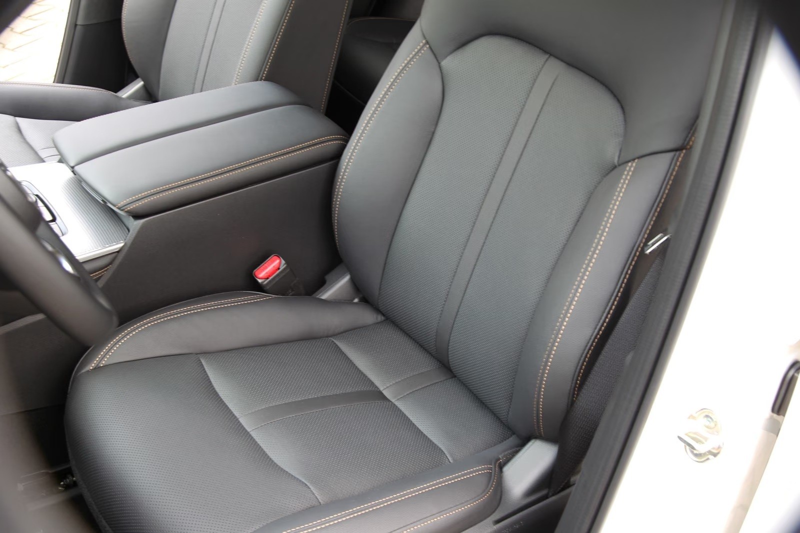 MAZDA CX-60 e-Skyactiv PHEV 327 AWD Homura-image-10