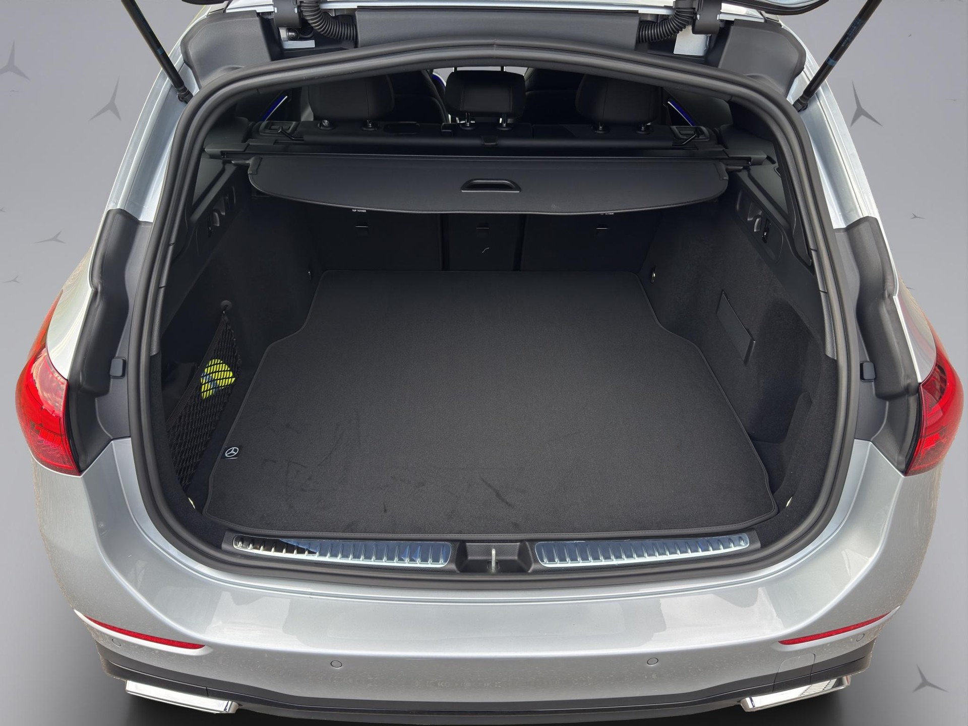 MERCEDES-BENZ C 220 d Swiss Star Avantgarde 4matic Kombi-image-19