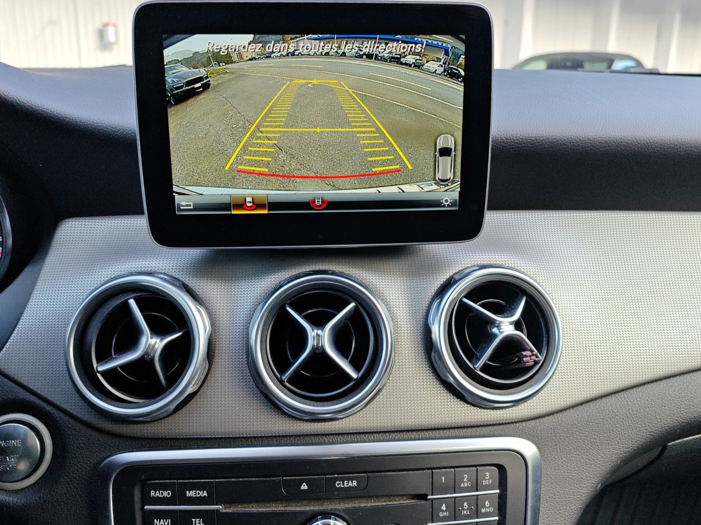 MERCEDES-BENZ GLA 250 Urban 4Matic 7G-DCT – 211 ch, caméra, 2 jeux de roues [Expertisé + Garantie 12 mois]-image-17