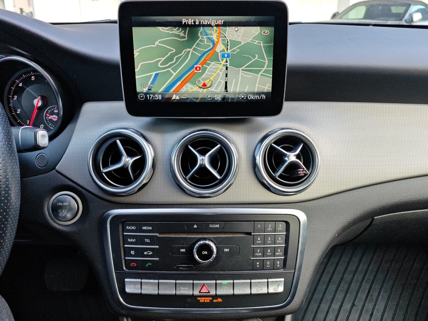 MERCEDES-BENZ GLA 250 Urban 4Matic 7G-DCT – 211 ch, caméra, 2 jeux de roues [Expertisé + Garantie 12 mois]-image-16