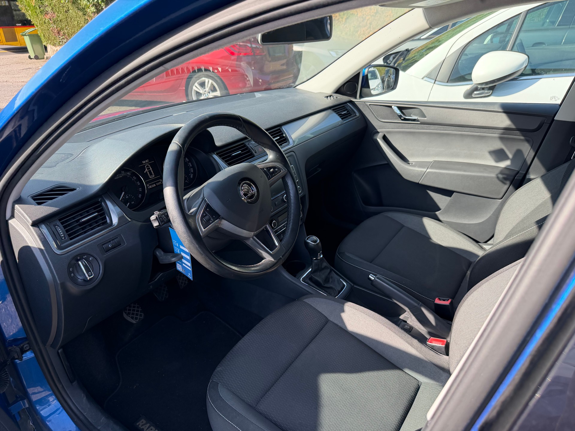 SKODA Rapid Spaceback 1.6 TDI Active-image-5