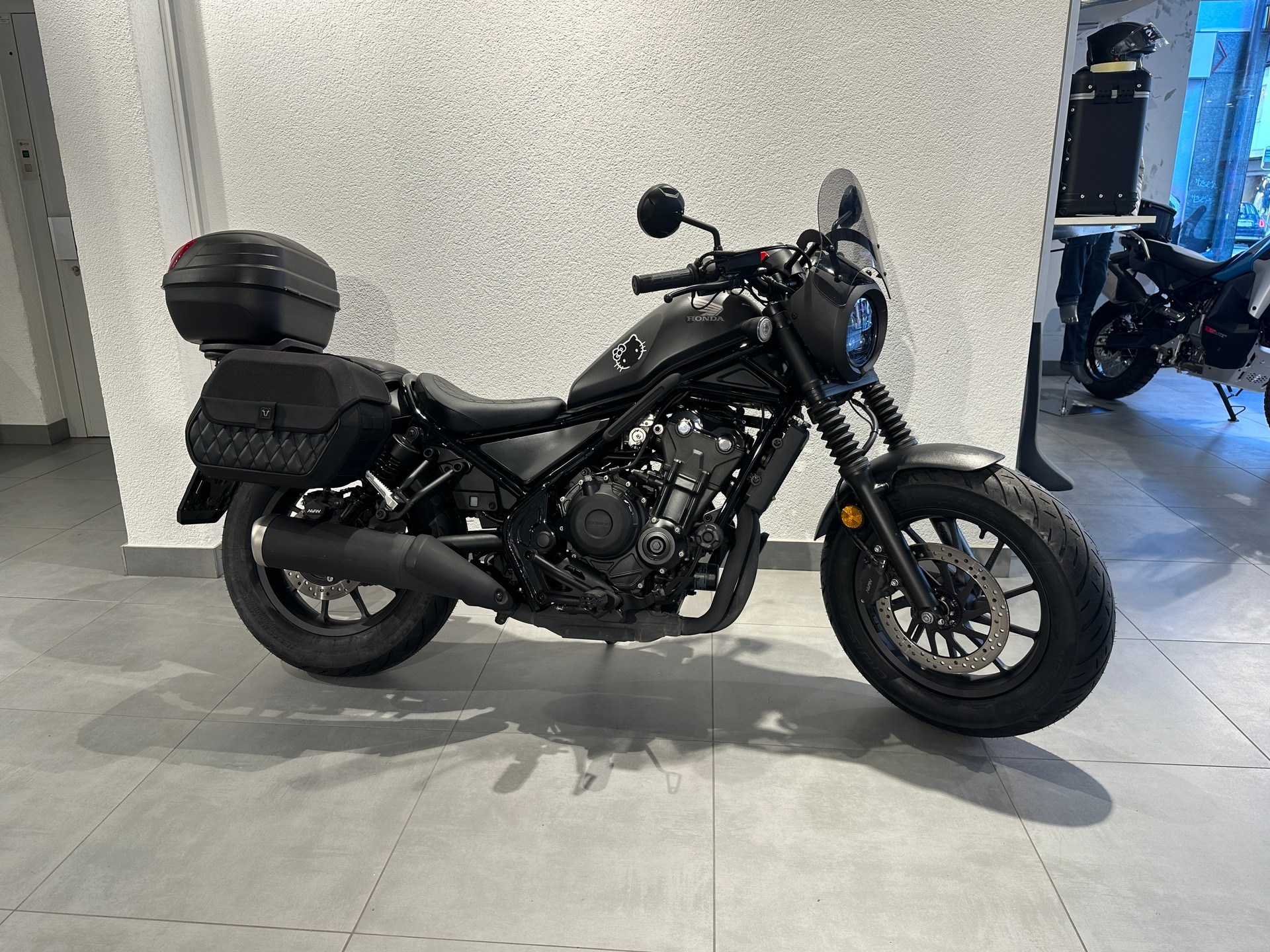 HONDA CMX 500 Rebel | Occasion | 9’500 km | Kofferset | Griffheizung | Windschild-image-1