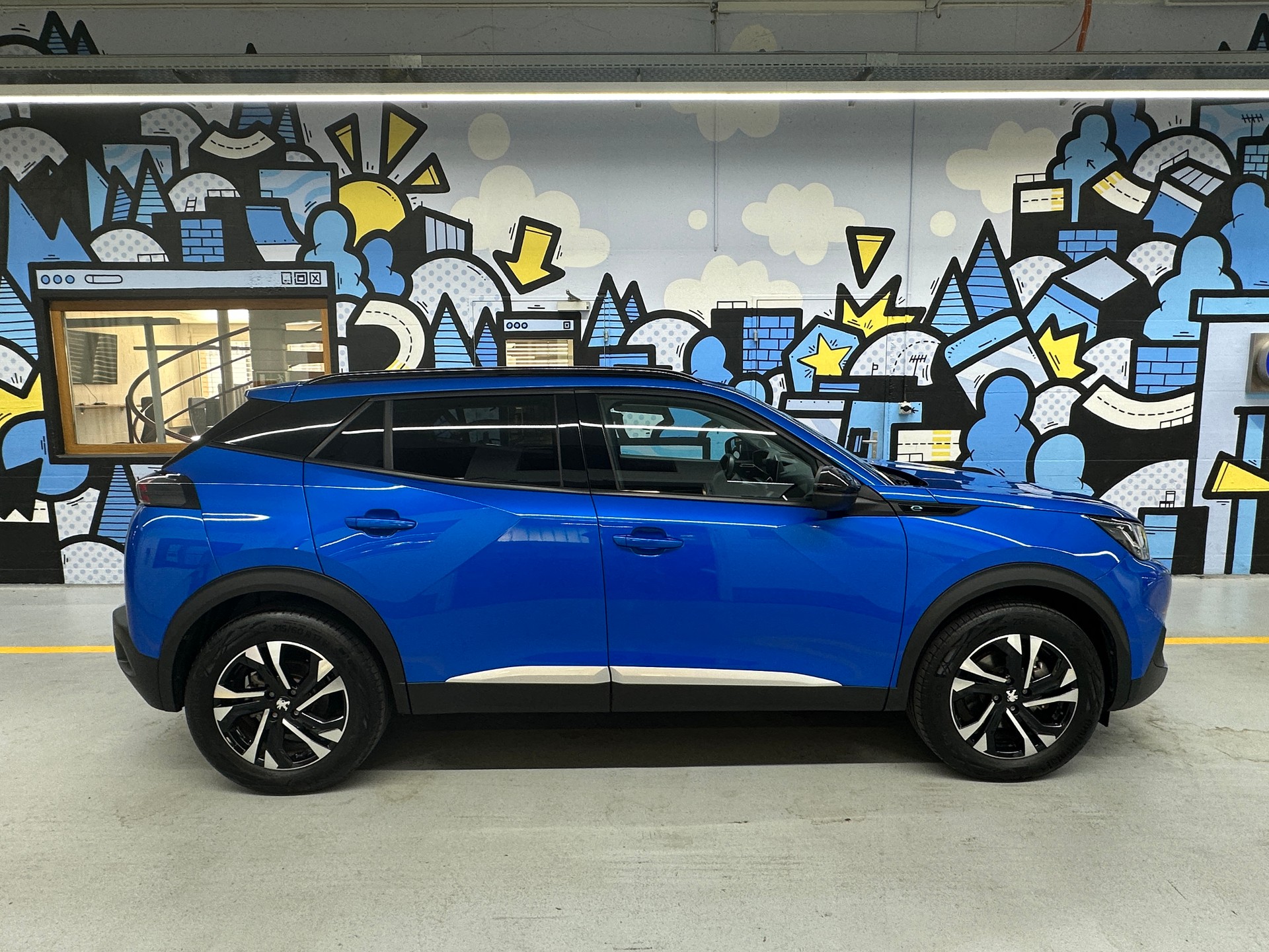 PEUGEOT 2008 e Allure Pack-showroom-element-2