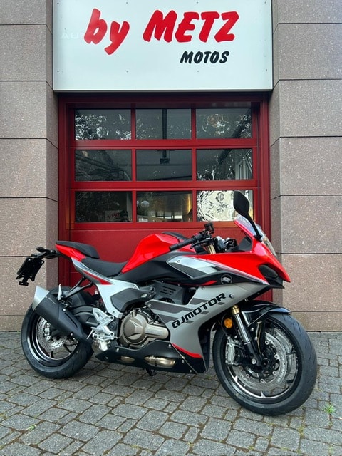 QJ SRK 600 RS-image-0