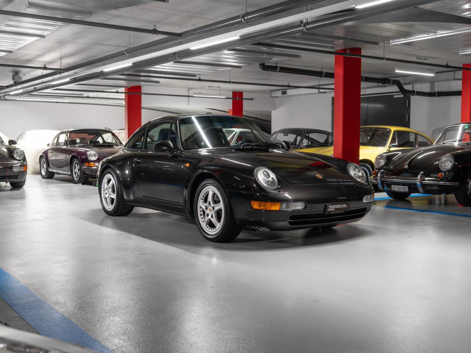 PORSCHE 911 Targa-showroom-element-2