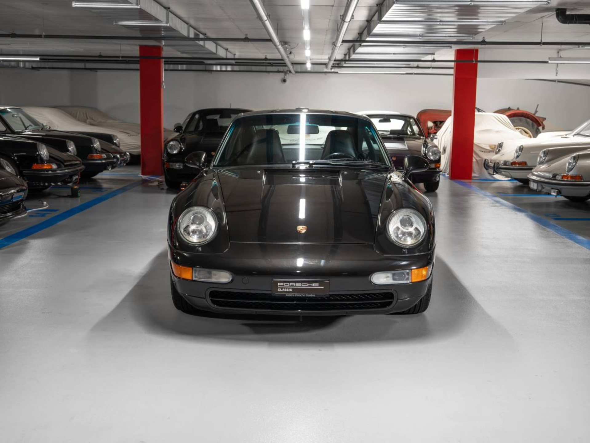 PORSCHE 911 Targa-showroom-element-1