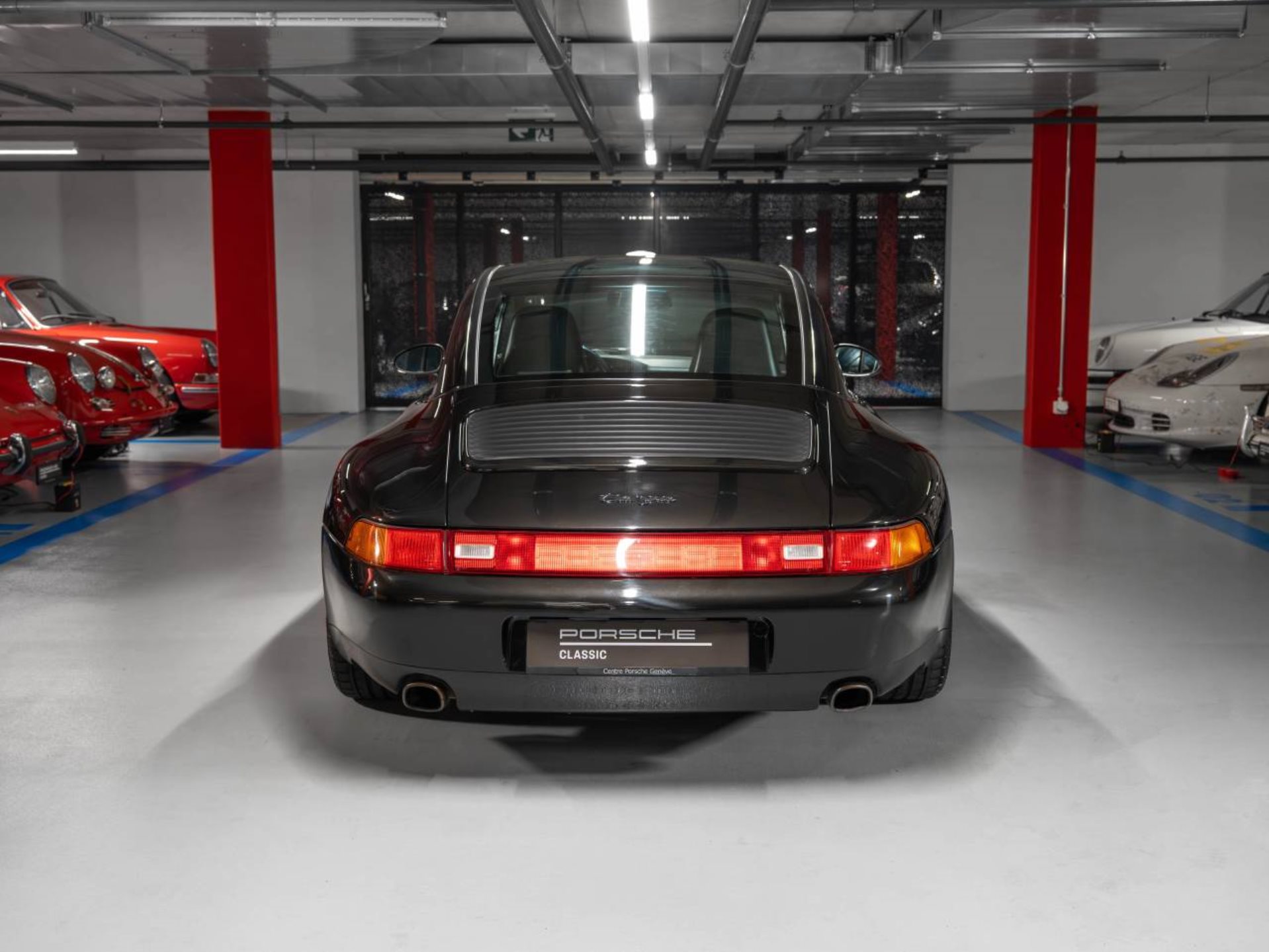 PORSCHE 911 Targa-showroom-element-3