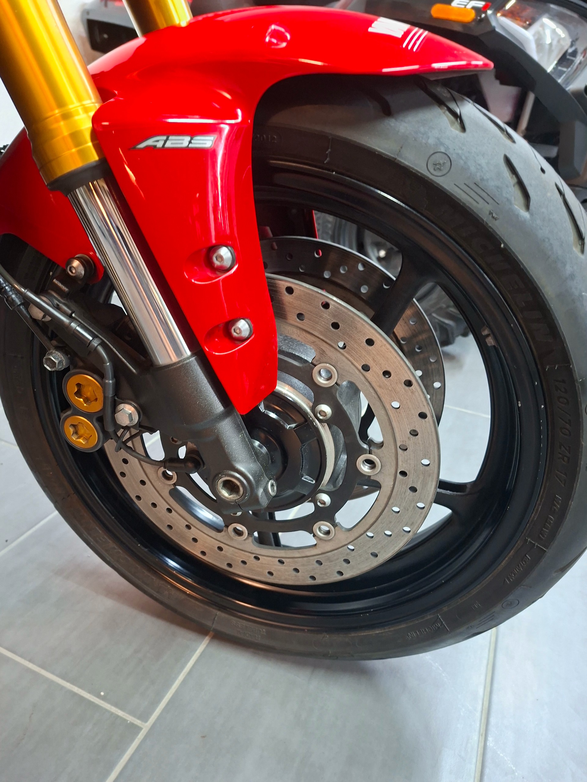 YAMAHA FZ8 N ABS 50th Anniversary-image-3