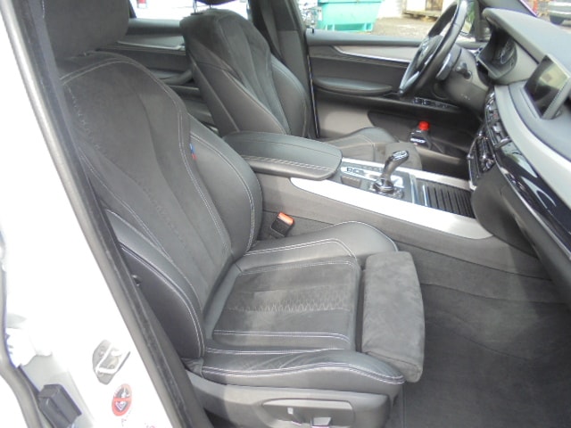 BMW X5 xDrive 40d Steptronic M-SPORT-image-6