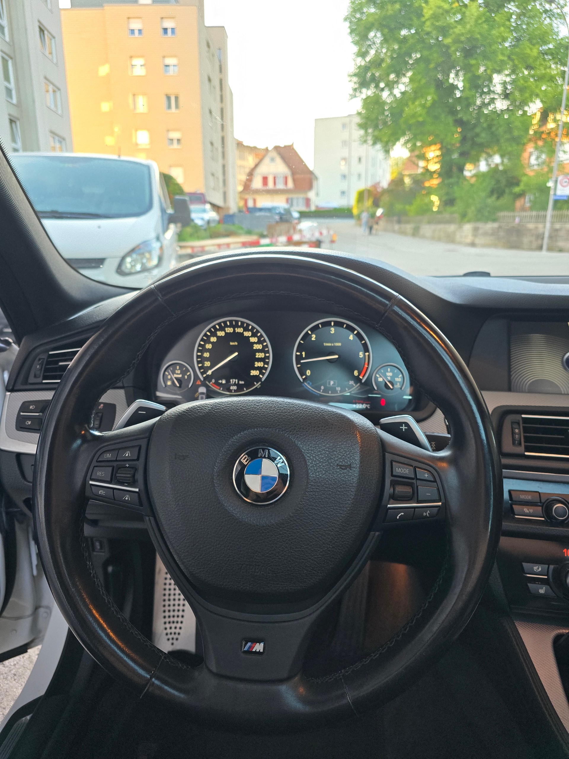 BMW 535d xDrive Touring Steptronic-image-10