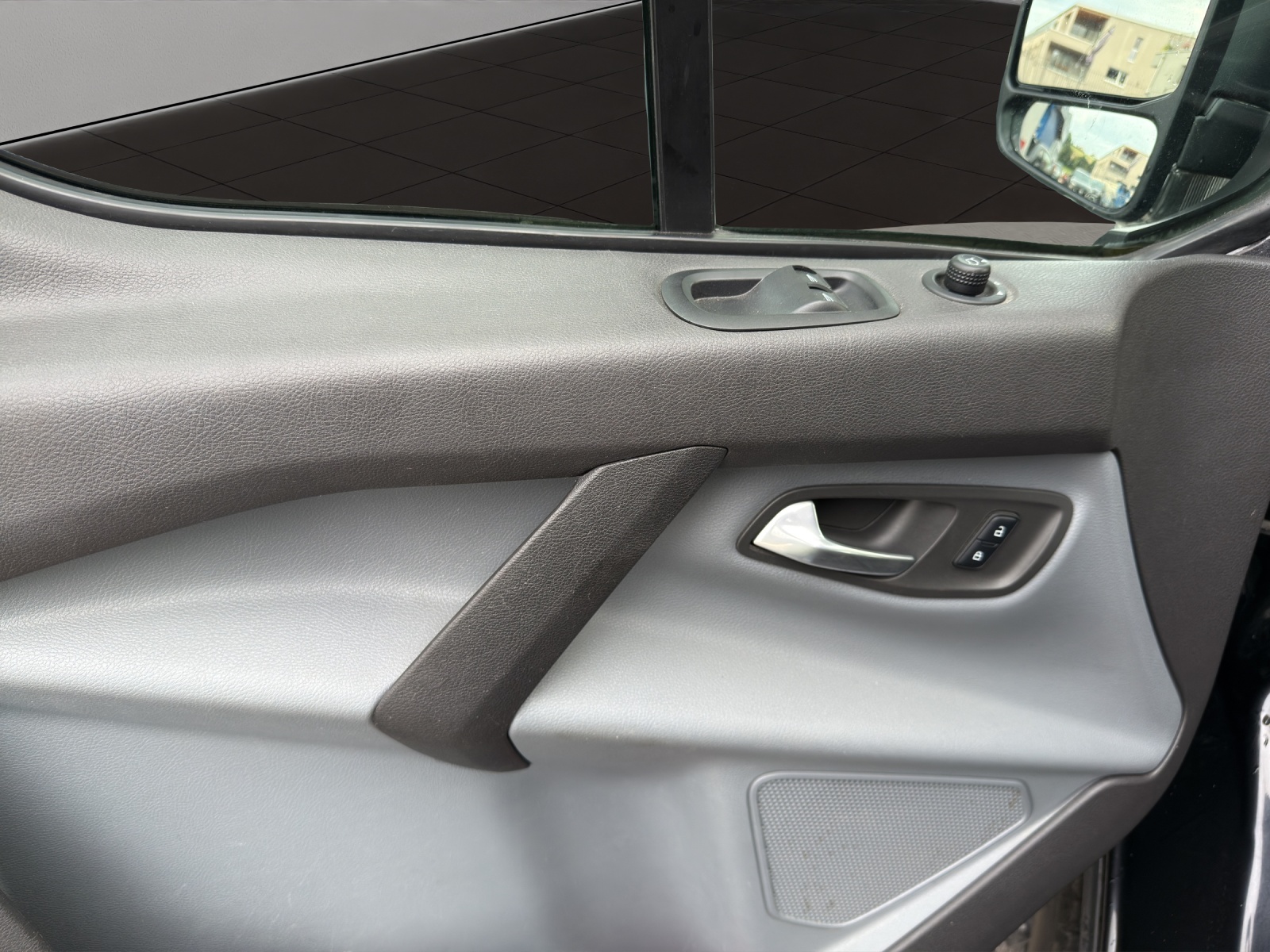 FORD Transit Custom 300 L1H1 Trend-image-11