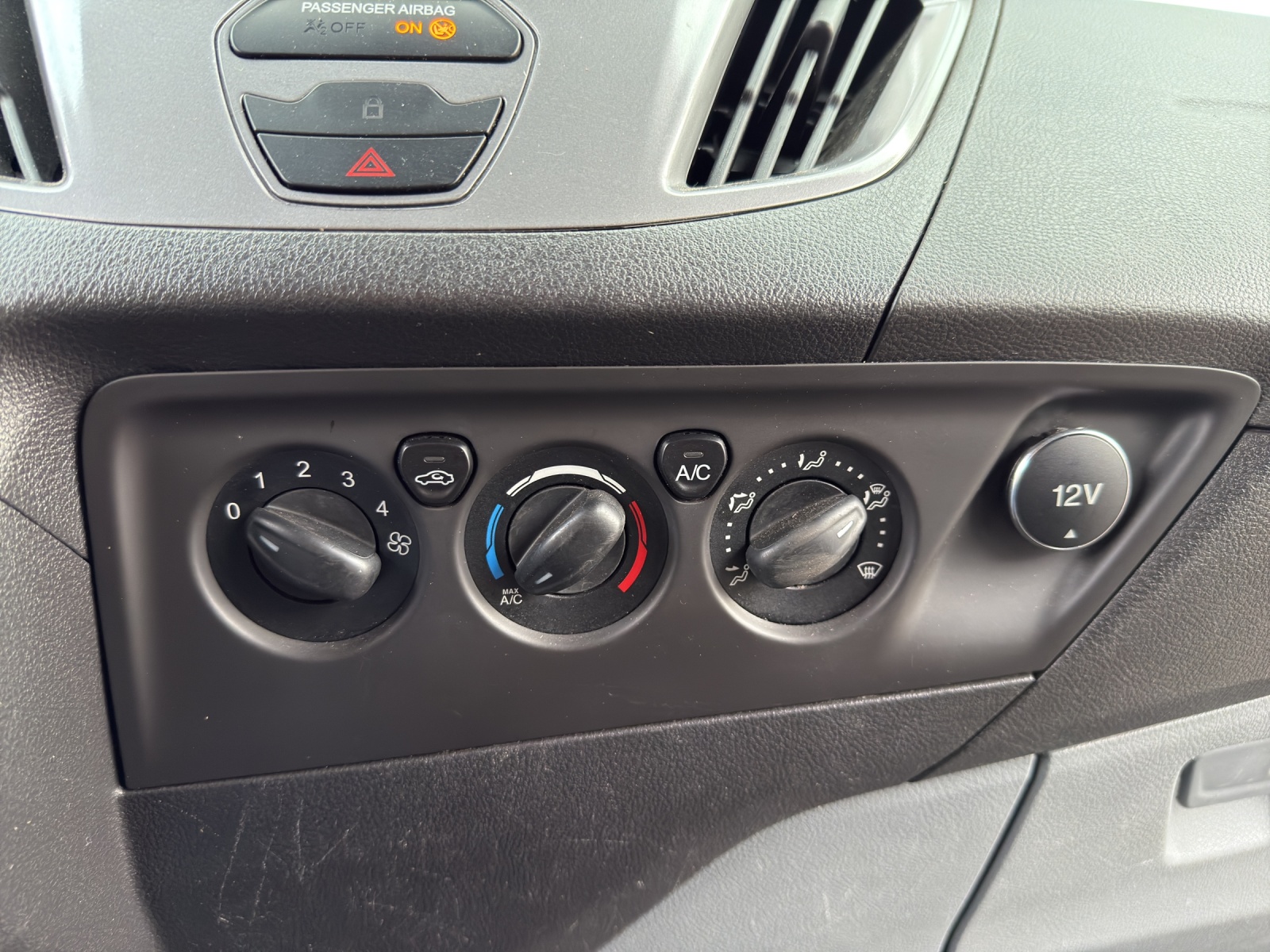 FORD Transit Custom 300 L1H1 Trend-image-15