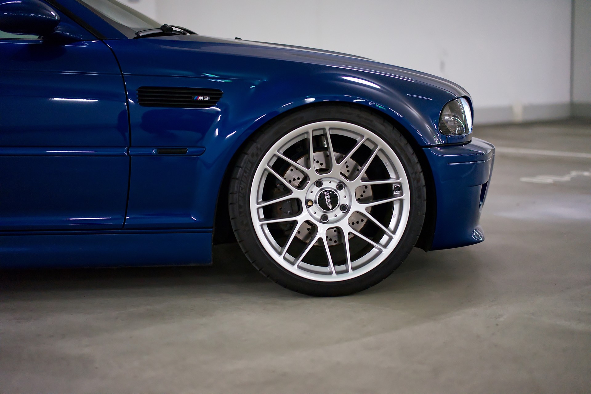 BMW M3 Coupé SMG II-showroom-element-3