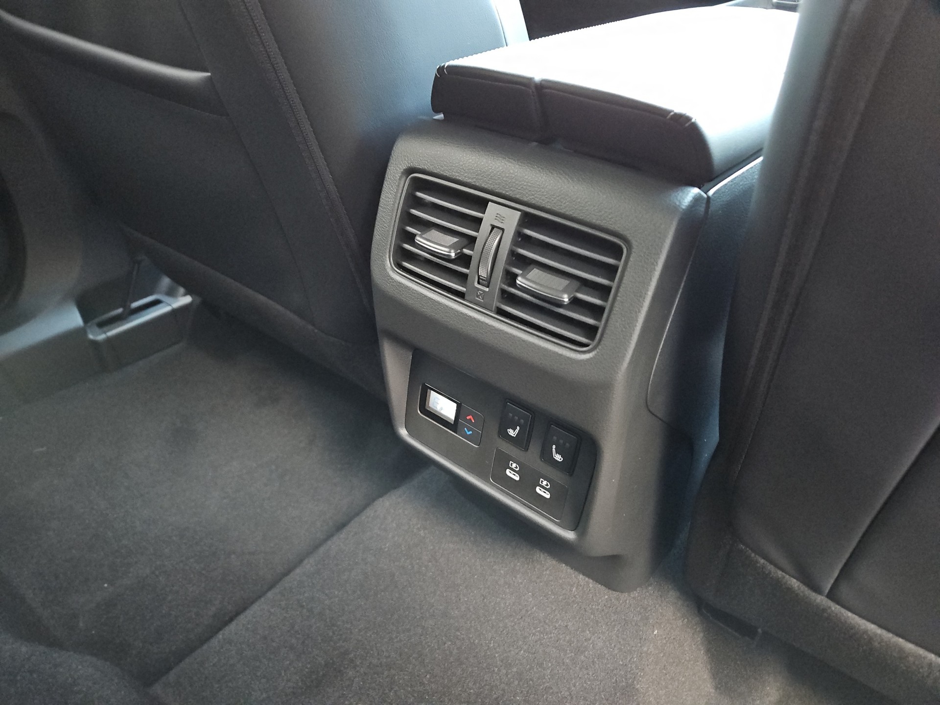 NISSAN X-Trail 1.5 e-Power 4WD N-Trek "Offroad"-image-20